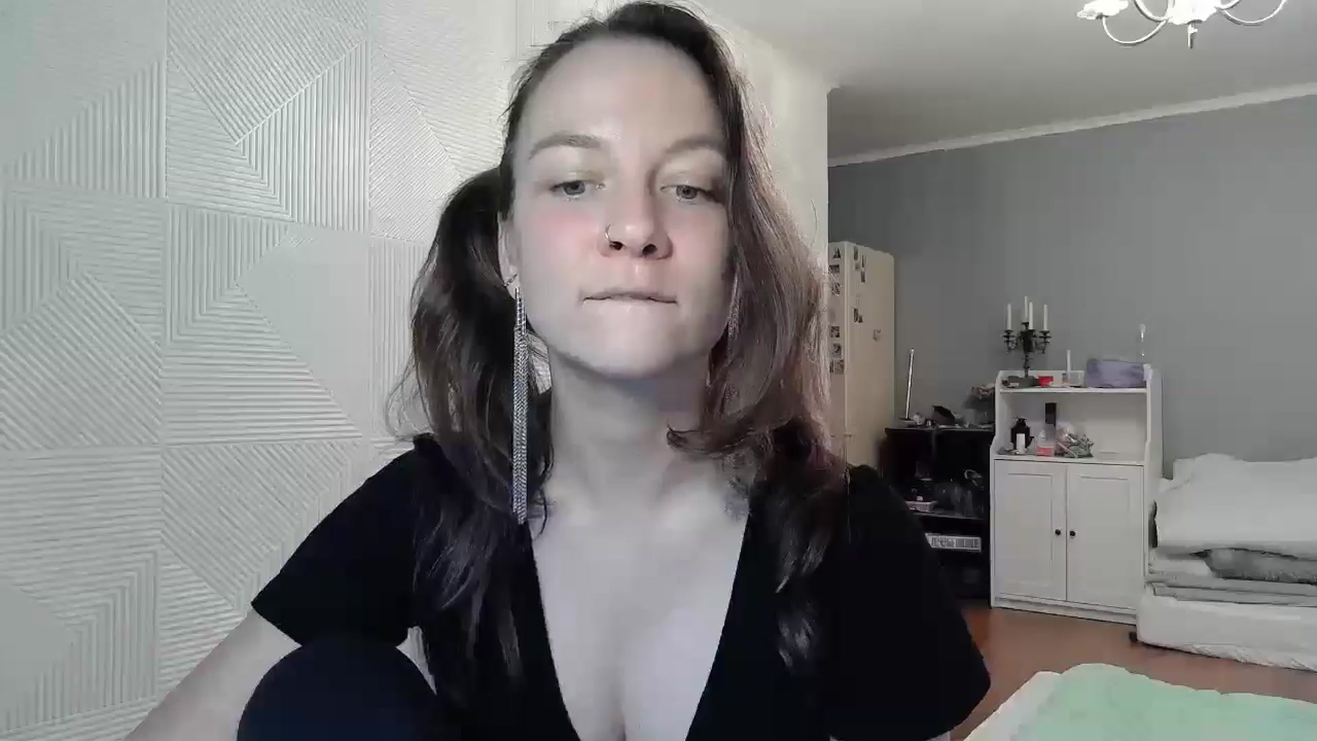 Gallery image thumbnail from Qi_ra's myfreecams stream on, 08/23/2025, 09:29 image 20 of 20