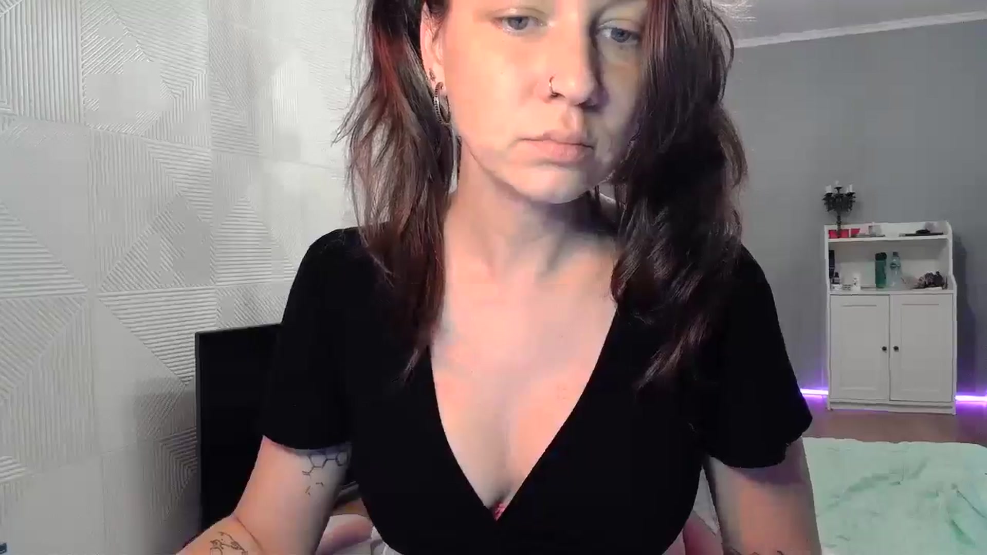 Gallery image thumbnail from Qi_ra's myfreecams stream on, 09/06/2025, 07:45 image 5 of 20