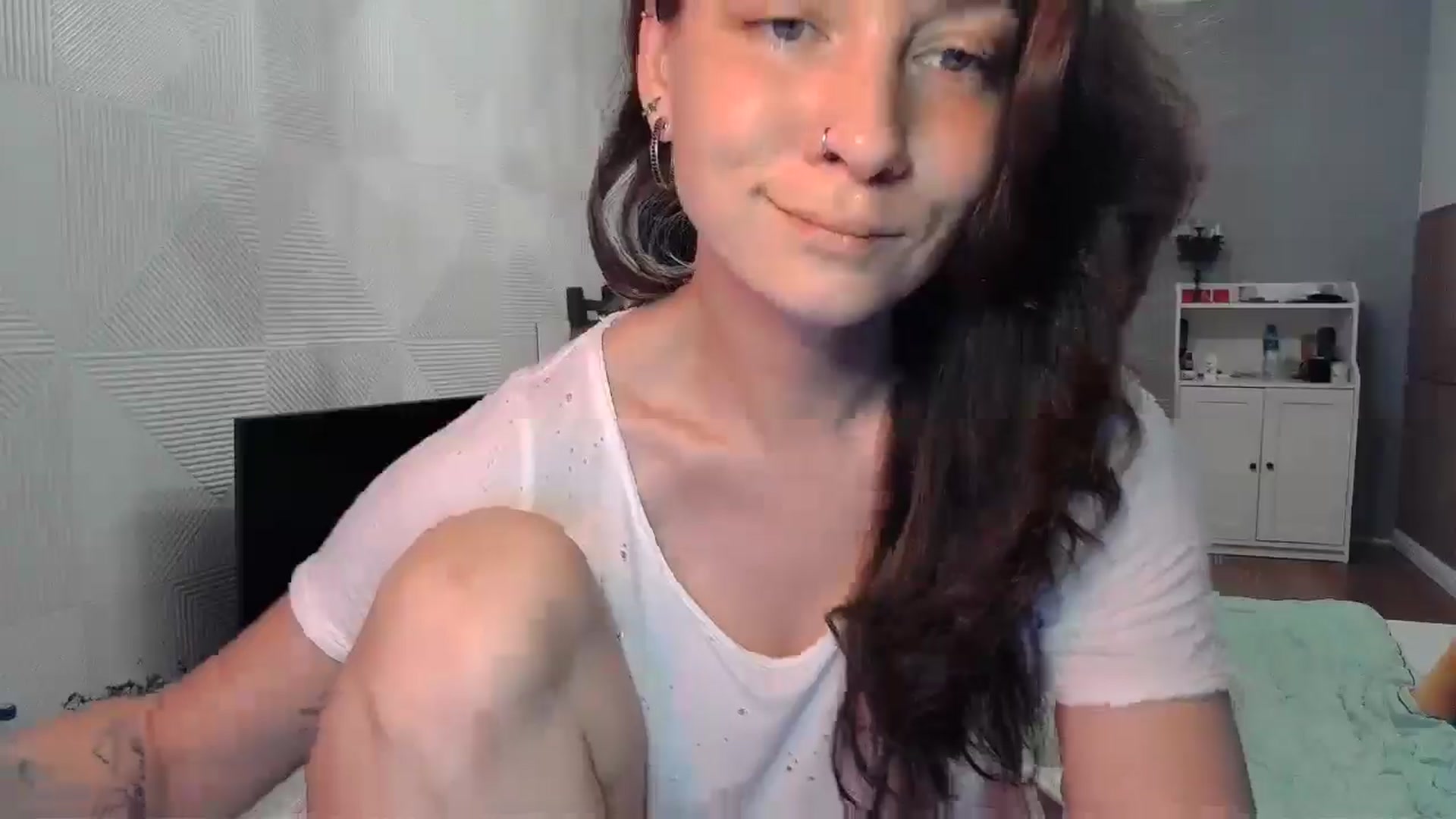 Gallery image thumbnail from Qi_ra's myfreecams stream on, 09/08/2025, 06:44 image 8 of 20