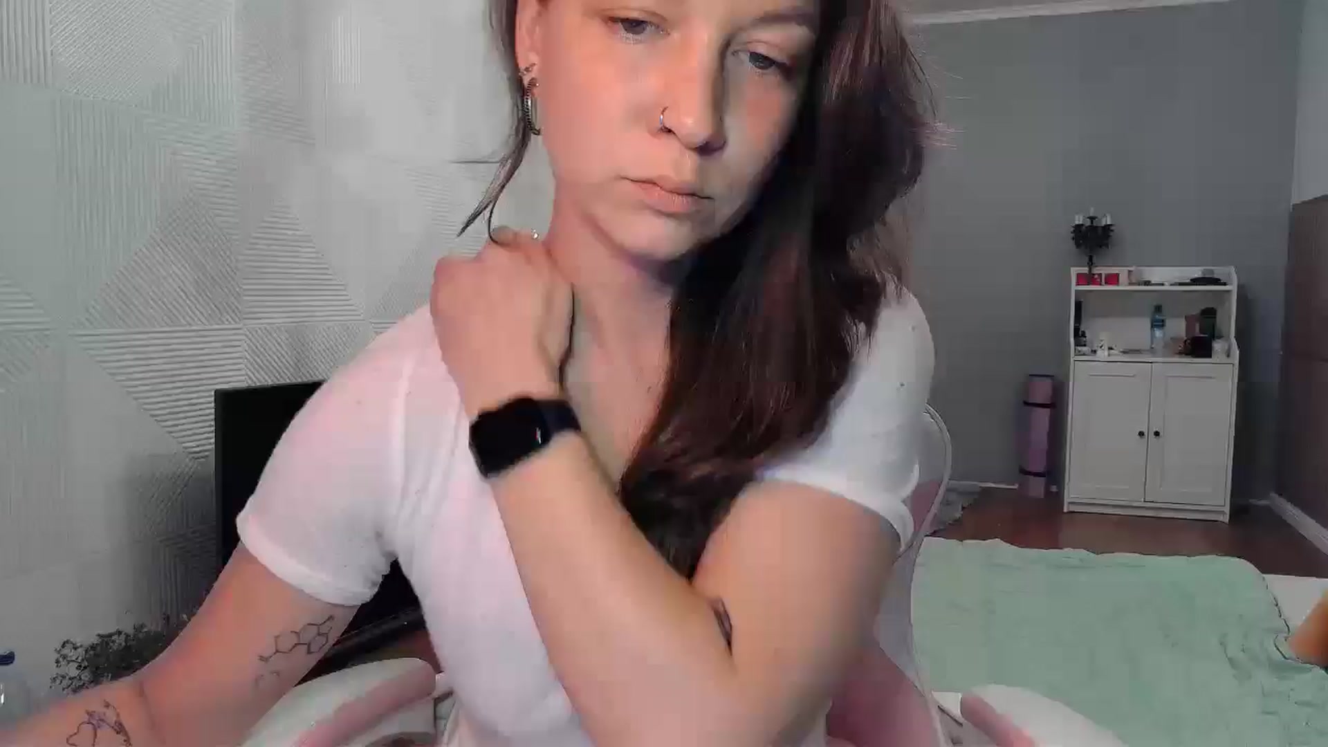 Gallery image thumbnail from Qi_ra's myfreecams stream on, 09/08/2025, 07:04 image 1 of 20