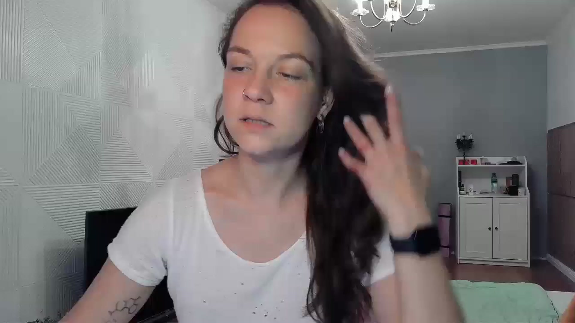Gallery image thumbnail from Qi_ra's myfreecams stream on, 09/08/2025, 07:36 image 7 of 20