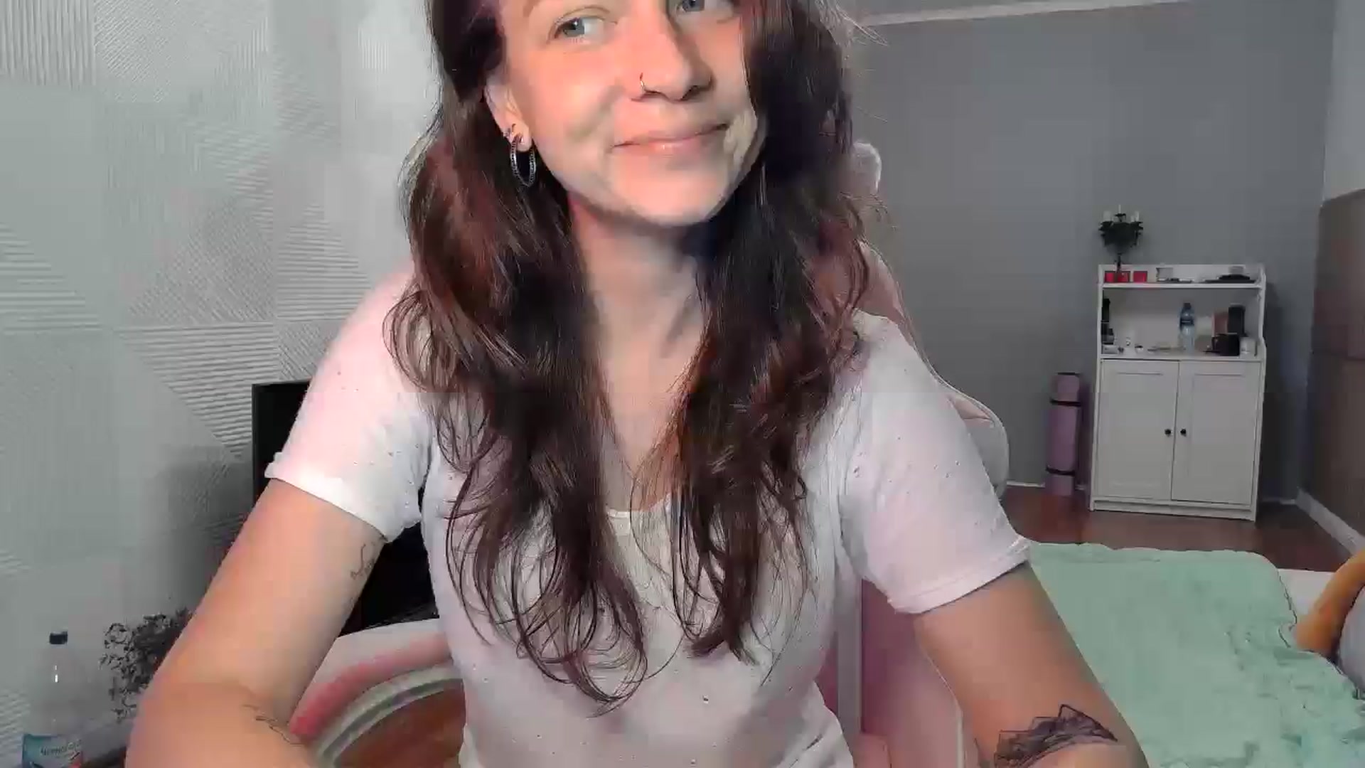 Gallery image thumbnail from Qi_ra's myfreecams stream on, 09/08/2025, 08:09 image 4 of 20