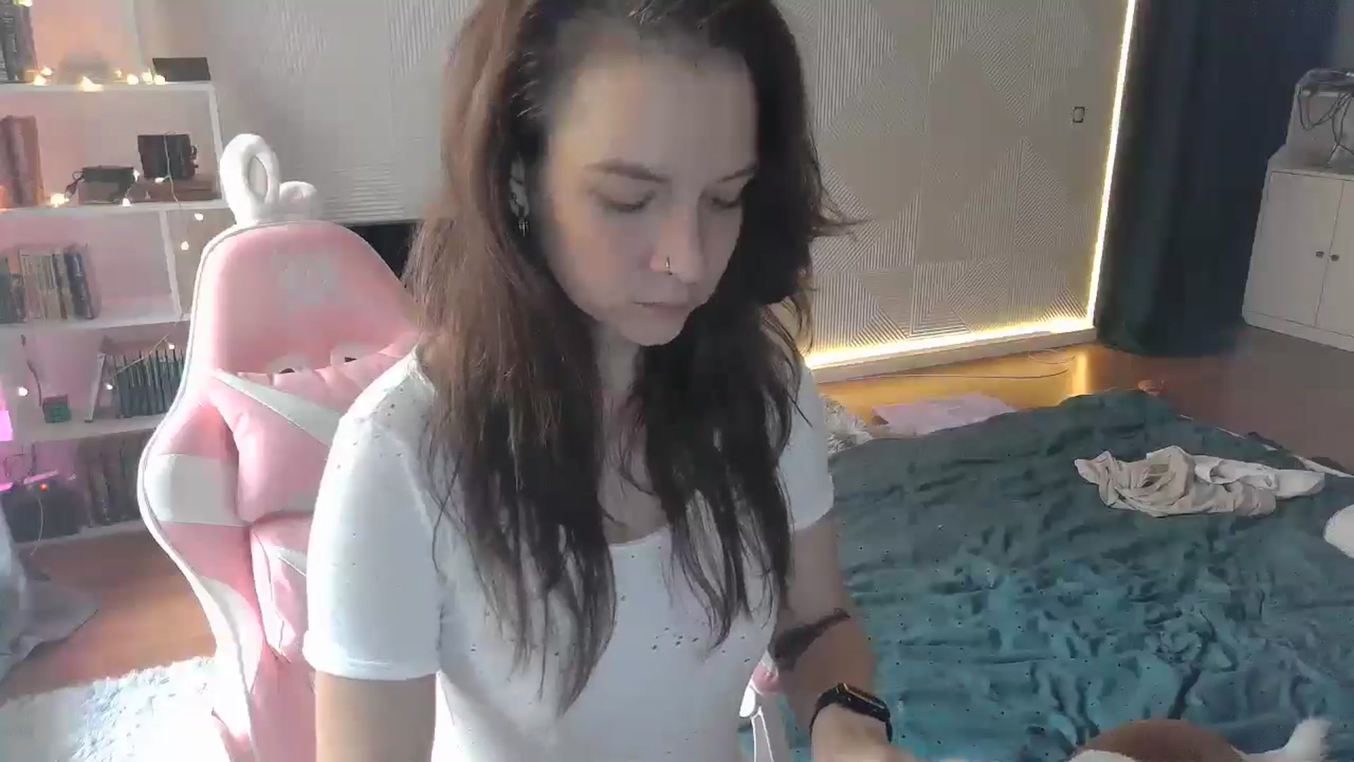 Gallery image thumbnail from Qi_ra's myfreecams stream on, 10/11/2025, 10:25 image 16 of 20