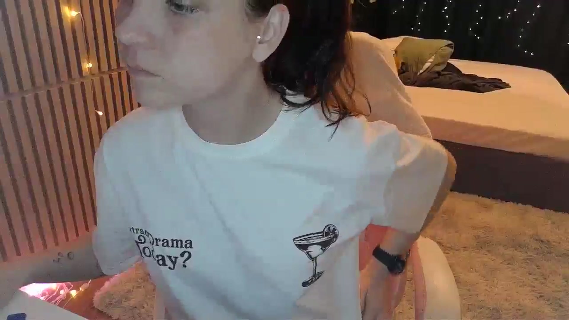 Gallery image thumbnail from Qi_ra's myfreecams stream on, 02/23/2026, 20:13 image 15 of 20