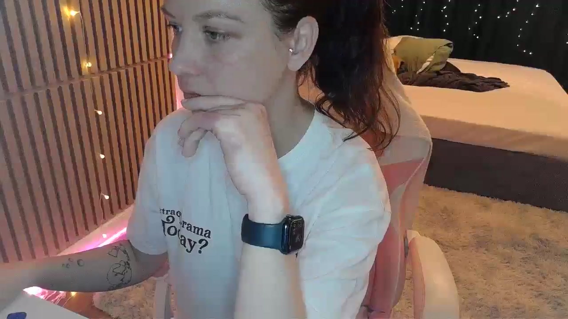 Gallery image thumbnail from Qi_ra's myfreecams stream on, 02/23/2026, 20:13 image 14 of 20