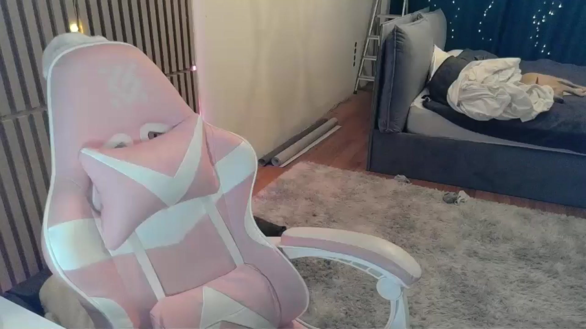 Gallery image thumbnail from Qi_ra's myfreecams stream on, 02/28/2026, 22:56 image 12 of 20