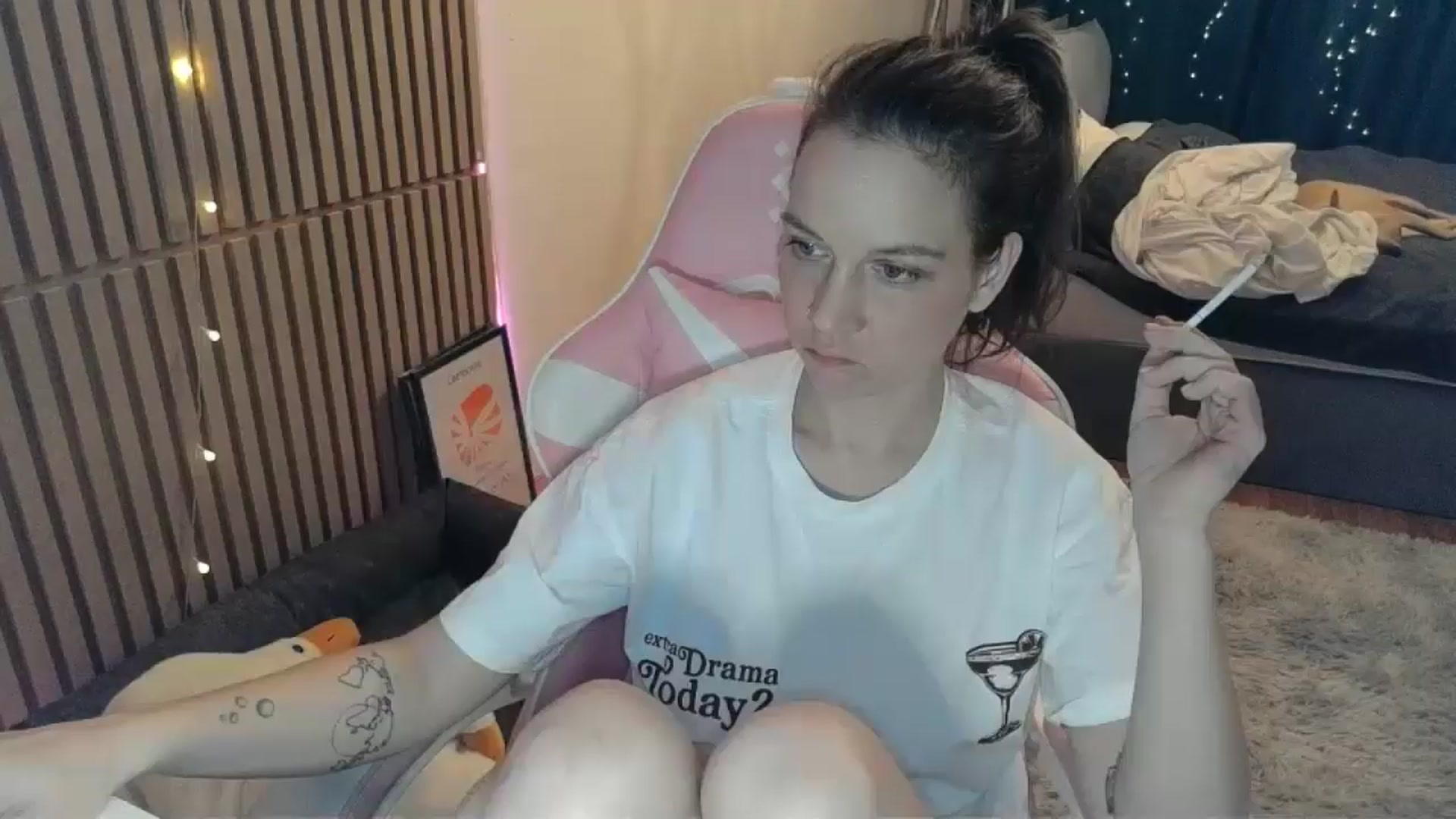 Gallery image thumbnail from Qi_ra's myfreecams stream on, 02/28/2026, 22:56 image 11 of 20
