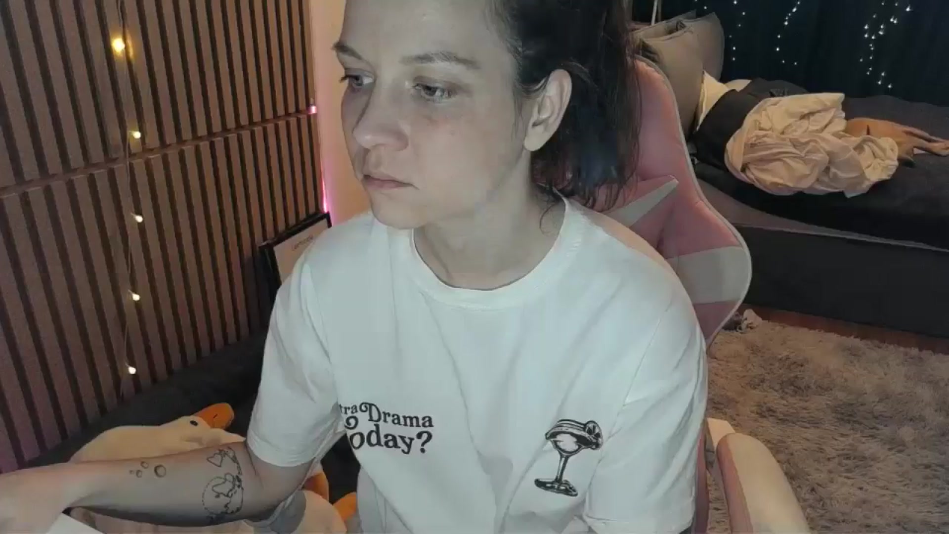 Gallery image thumbnail from Qi_ra's myfreecams stream on, 02/28/2026, 22:56 image 14 of 20