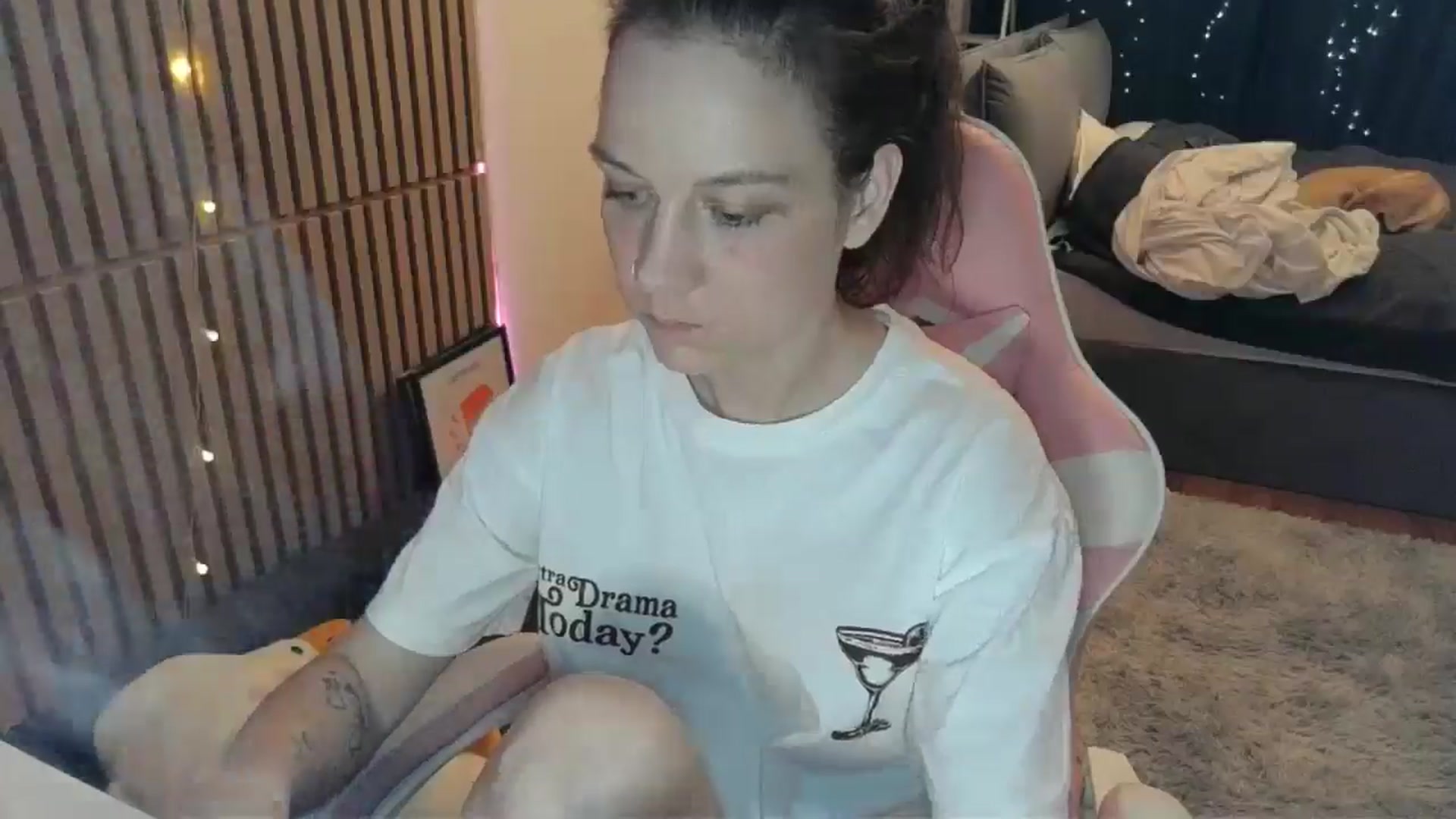 Gallery image thumbnail from Qi_ra's myfreecams stream on, 02/28/2026, 23:21 image 16 of 20