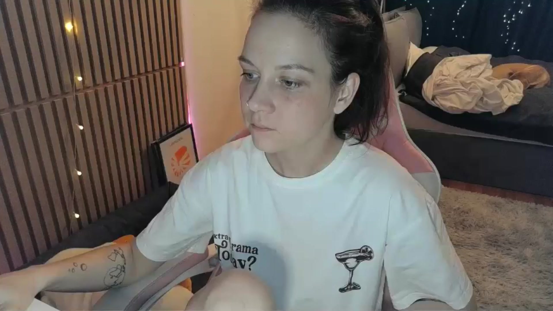 Gallery image thumbnail from Qi_ra's myfreecams stream on, 02/28/2026, 23:21 image 6 of 20