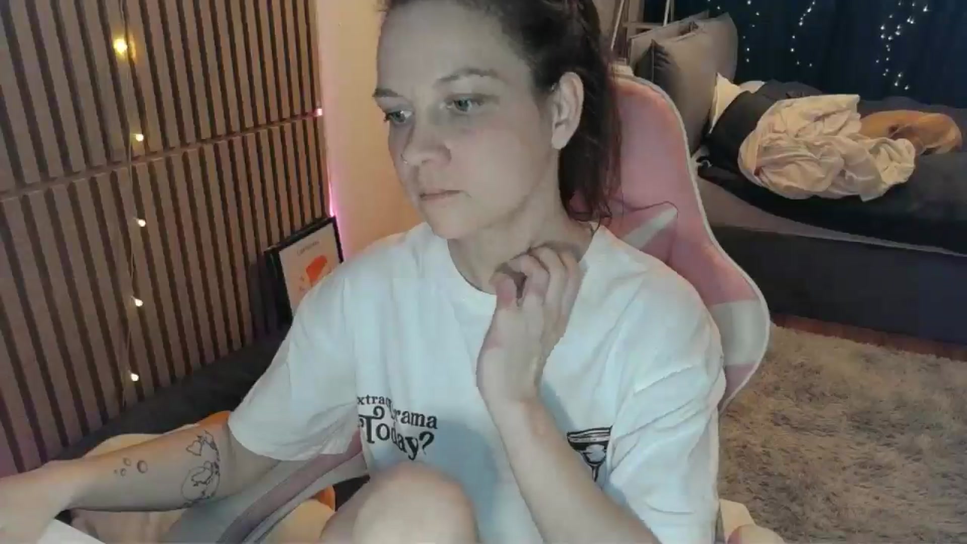 Gallery image thumbnail from Qi_ra's myfreecams stream on, 02/28/2026, 23:21 image 5 of 20