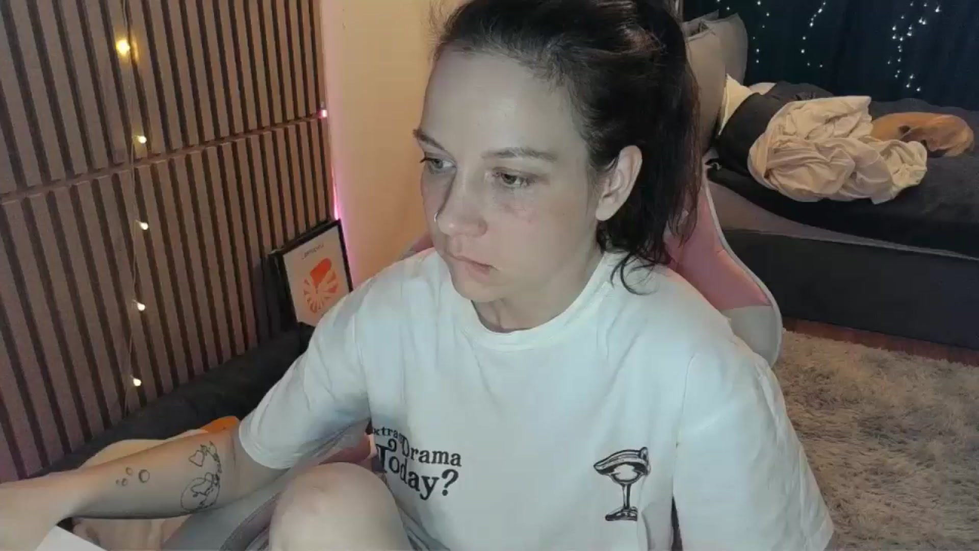 Gallery image thumbnail from Qi_ra's myfreecams stream on, 02/28/2026, 23:21 image 3 of 20