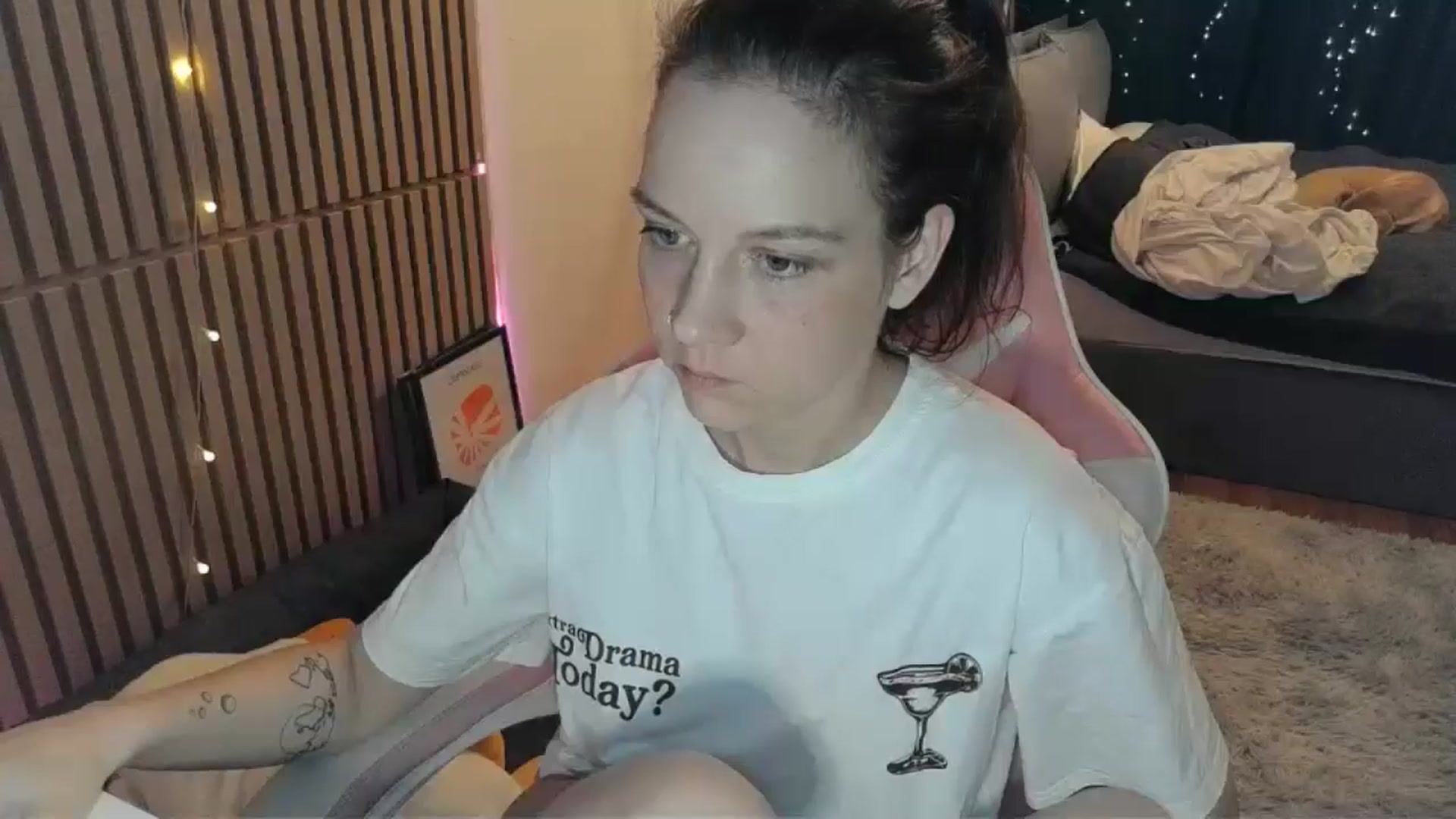 Gallery image thumbnail from Qi_ra's myfreecams stream on, 02/28/2026, 23:21 image 11 of 20