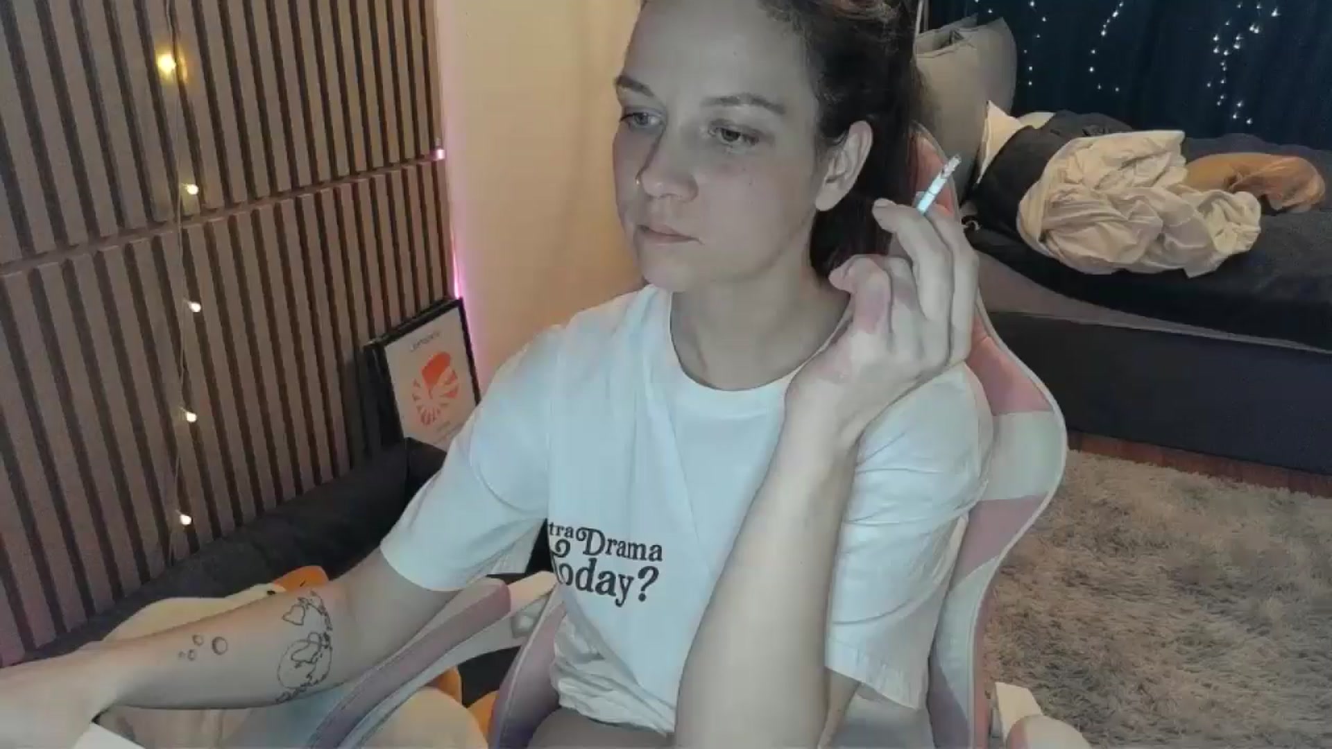 Gallery image thumbnail from Qi_ra's myfreecams stream on, 02/28/2026, 23:21 image 20 of 20