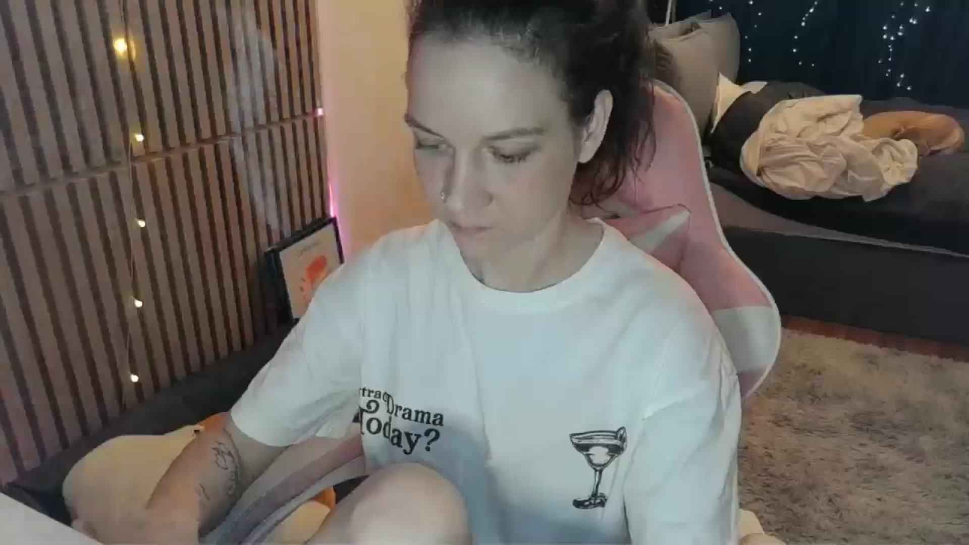 Gallery image thumbnail from Qi_ra's myfreecams stream on, 02/28/2026, 23:21 image 15 of 20