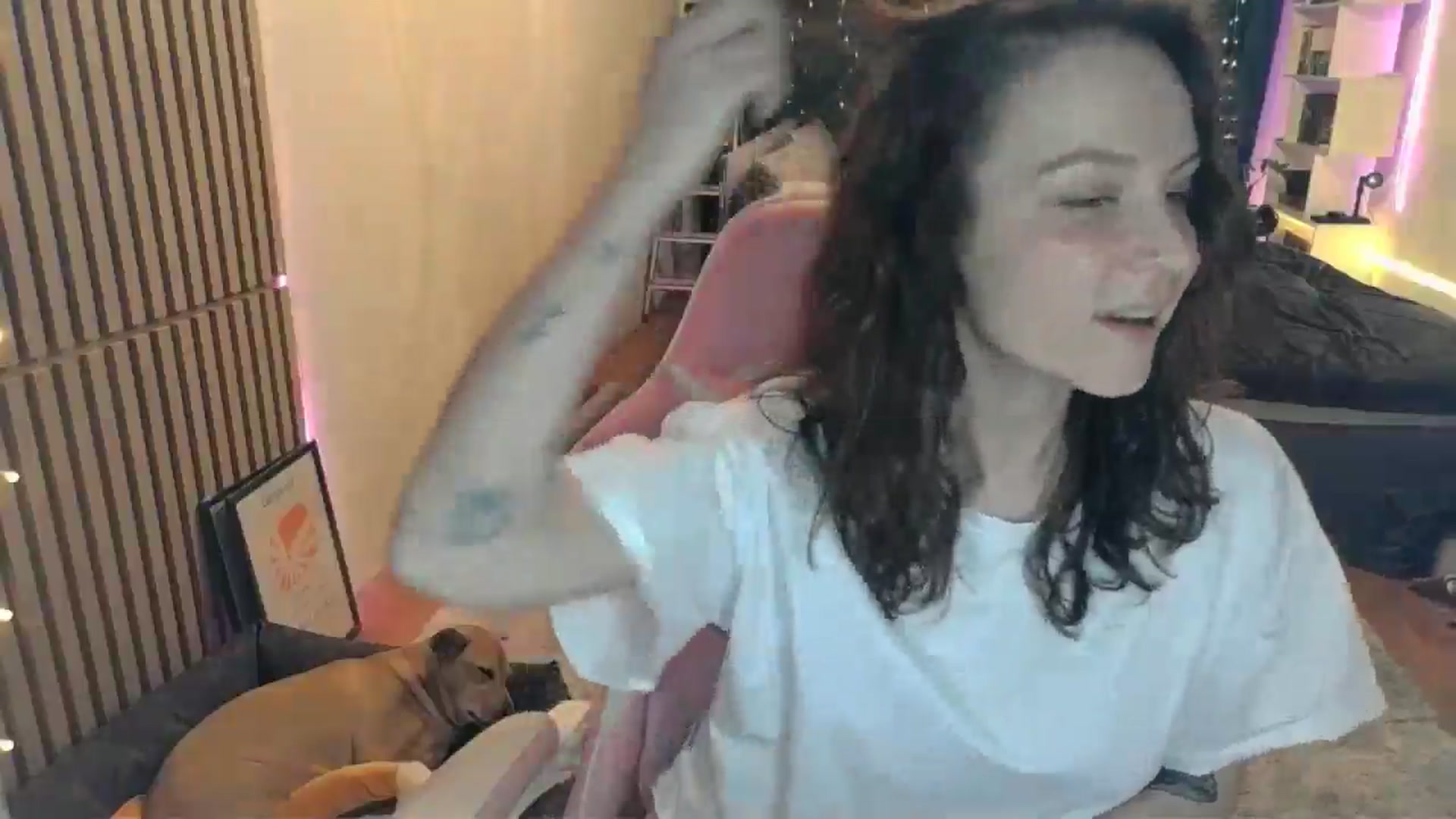 Gallery image thumbnail from Qi_ra's myfreecams stream on, 03/02/2026, 19:51 image 14 of 20