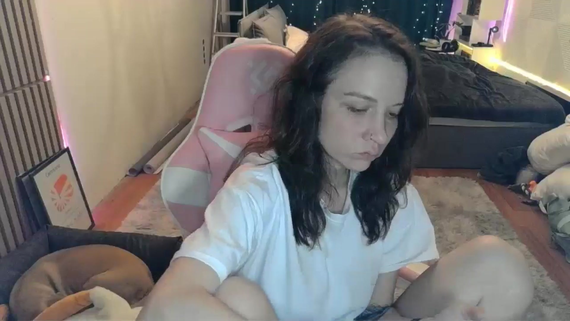 Gallery image thumbnail from Qi_ra's myfreecams stream on, 03/02/2026, 22:42 image 4 of 20