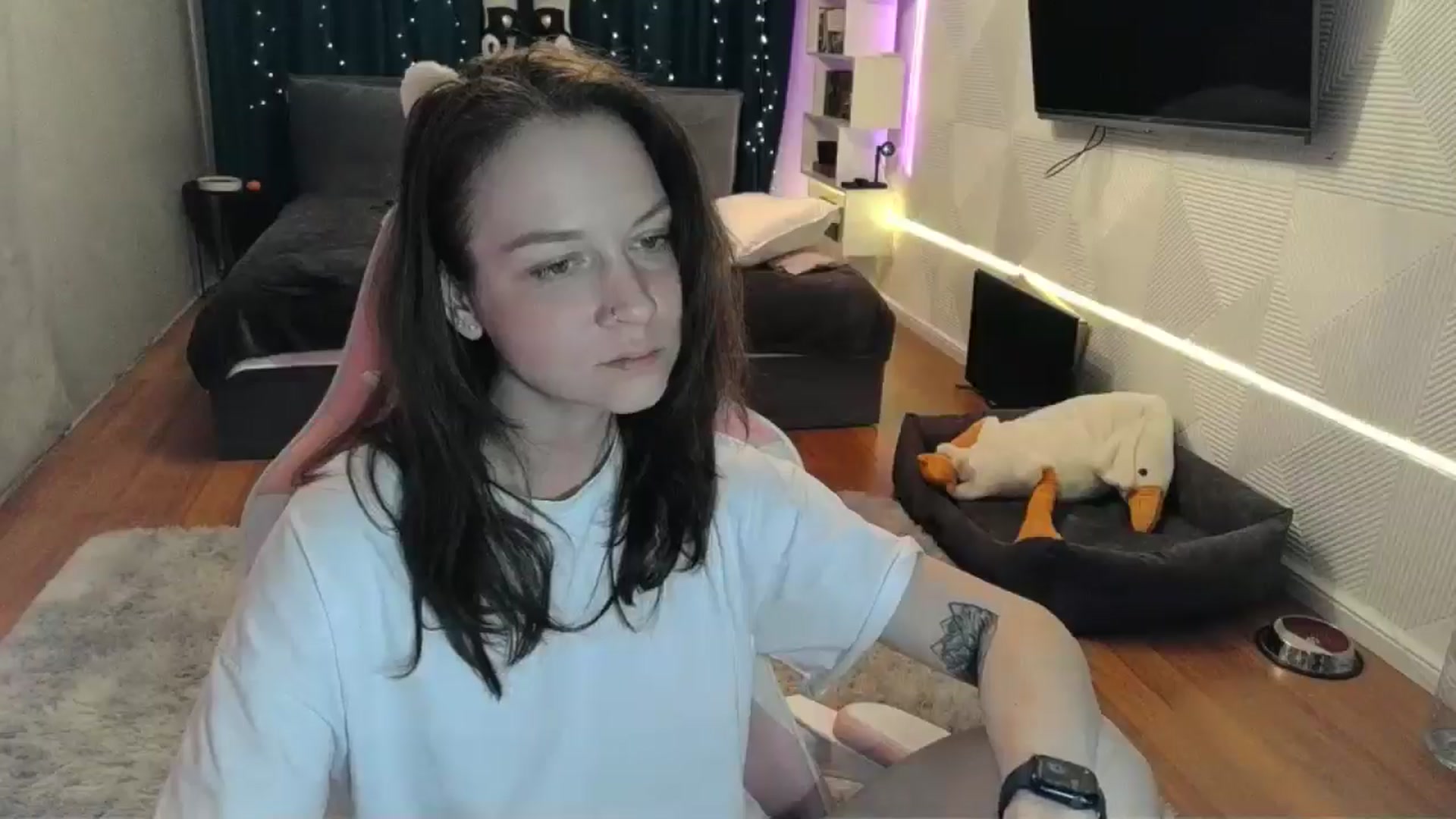 Gallery image thumbnail from Qi_ra's myfreecams stream on, 03/05/2026, 17:04 image 4 of 20