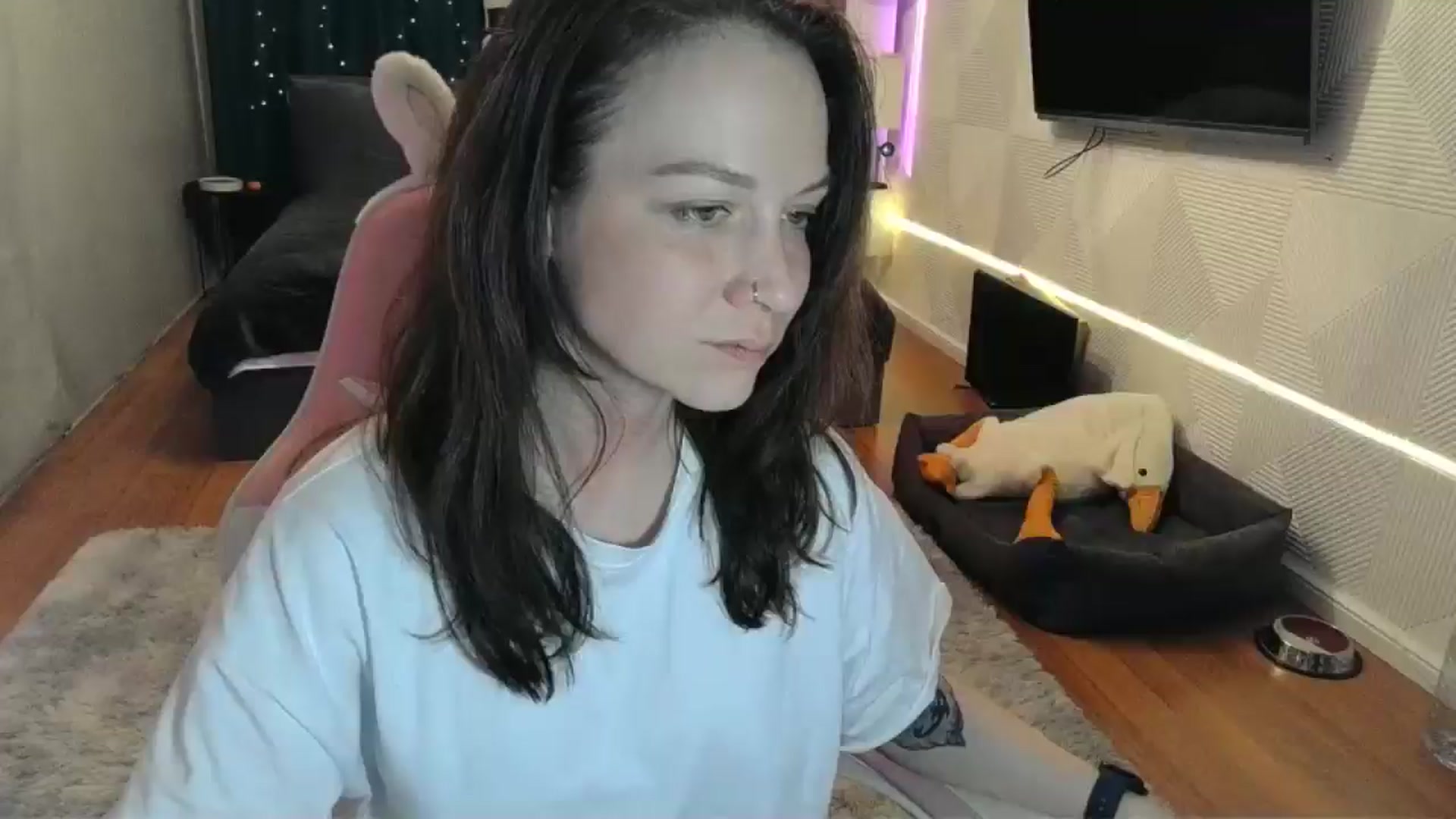 Gallery image thumbnail from Qi_ra's myfreecams stream on, 03/05/2026, 17:04 image 5 of 20