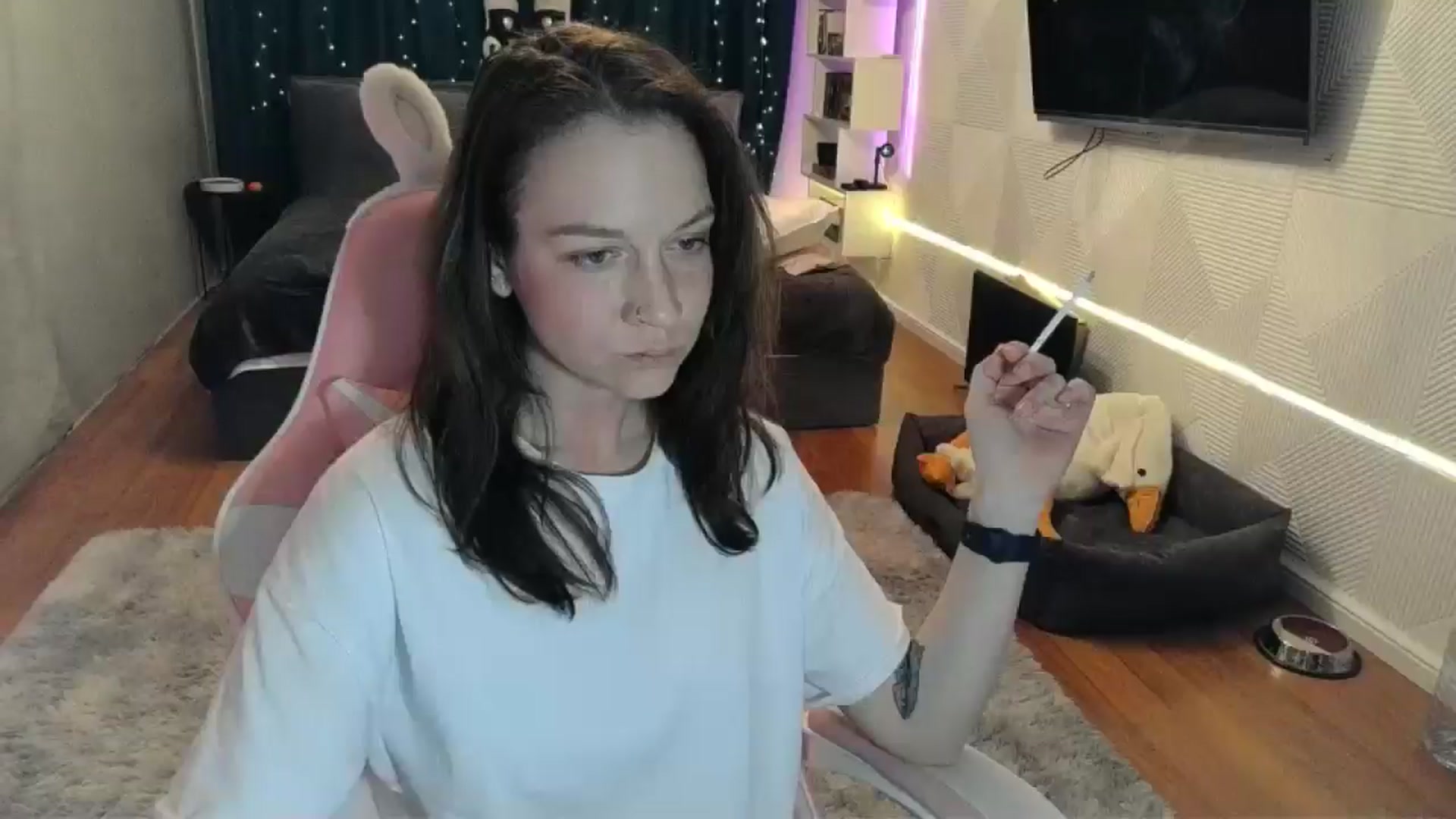 Gallery image thumbnail from Qi_ra's myfreecams stream on, 03/05/2026, 17:04 image 11 of 20