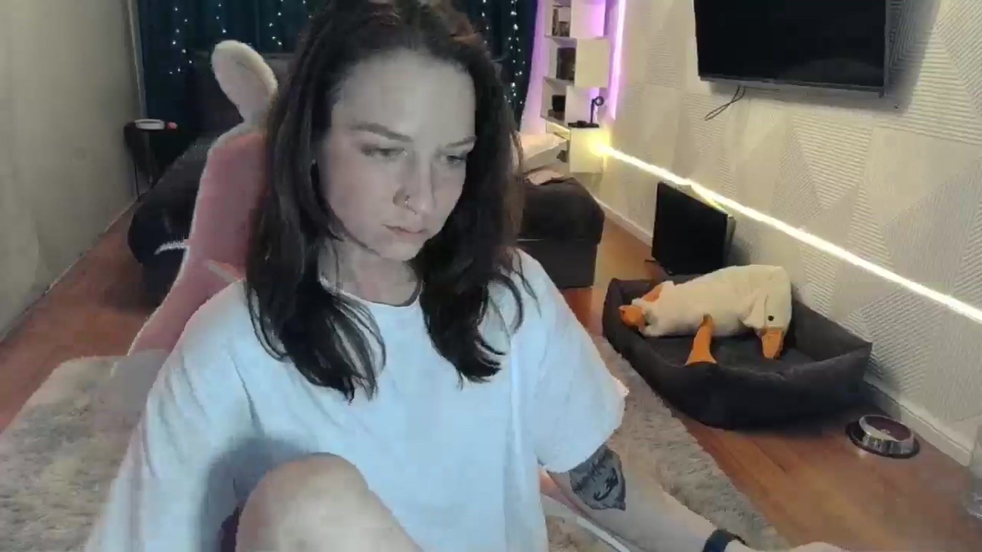 Gallery image thumbnail from Qi_ra's myfreecams stream on, 03/05/2026, 17:04 image 15 of 20