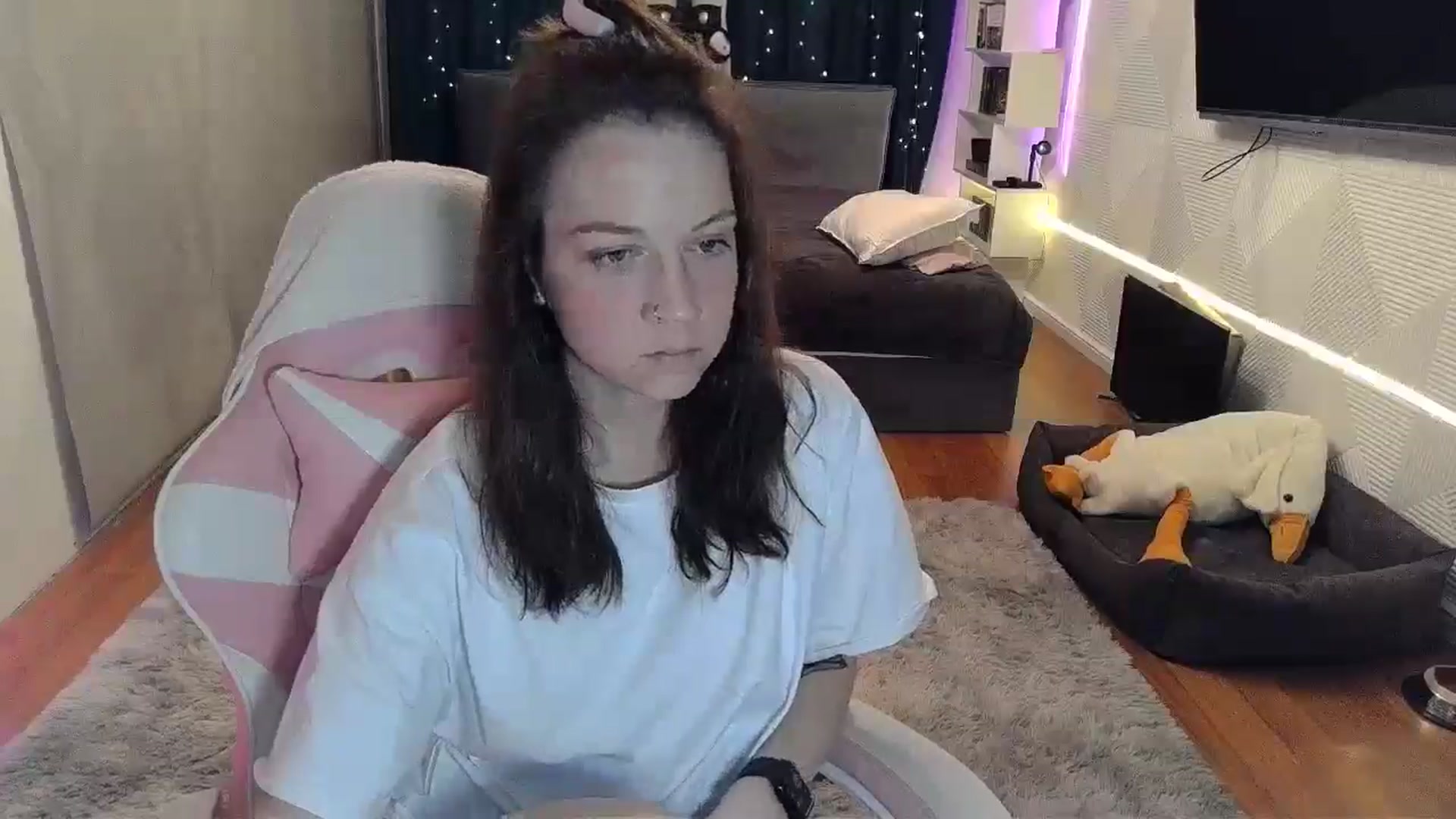 Gallery image thumbnail from Qi_ra's myfreecams stream on, 03/05/2026, 18:40 image 10 of 20