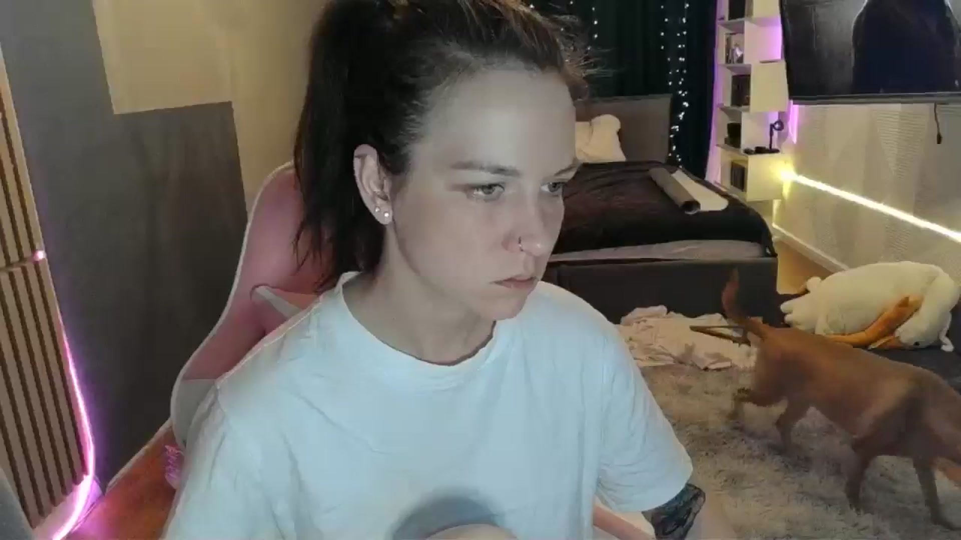Gallery image thumbnail from Qi_ra's myfreecams stream on, 03/17/2026, 19:24 image 8 of 20
