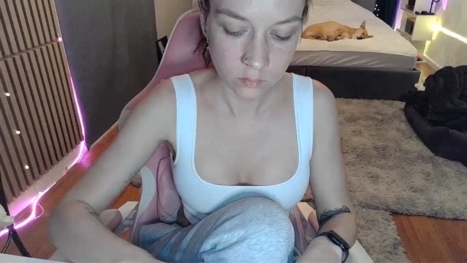 Gallery image thumbnail from Qi_ra's myfreecams stream on, 03/23/2026, 19:51 image 12 of 20
