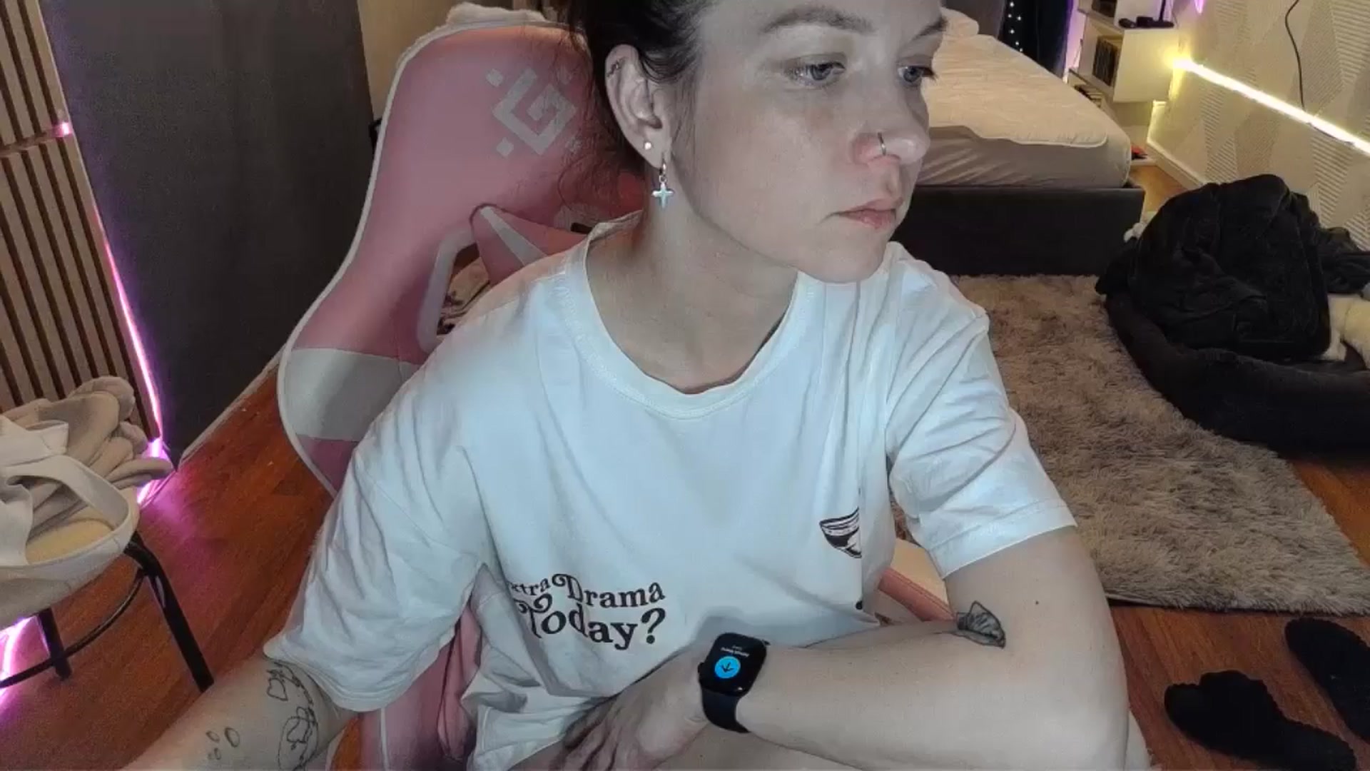 Gallery image thumbnail from Qi_ra's myfreecams stream on, 03/25/2026, 23:26 image 12 of 20