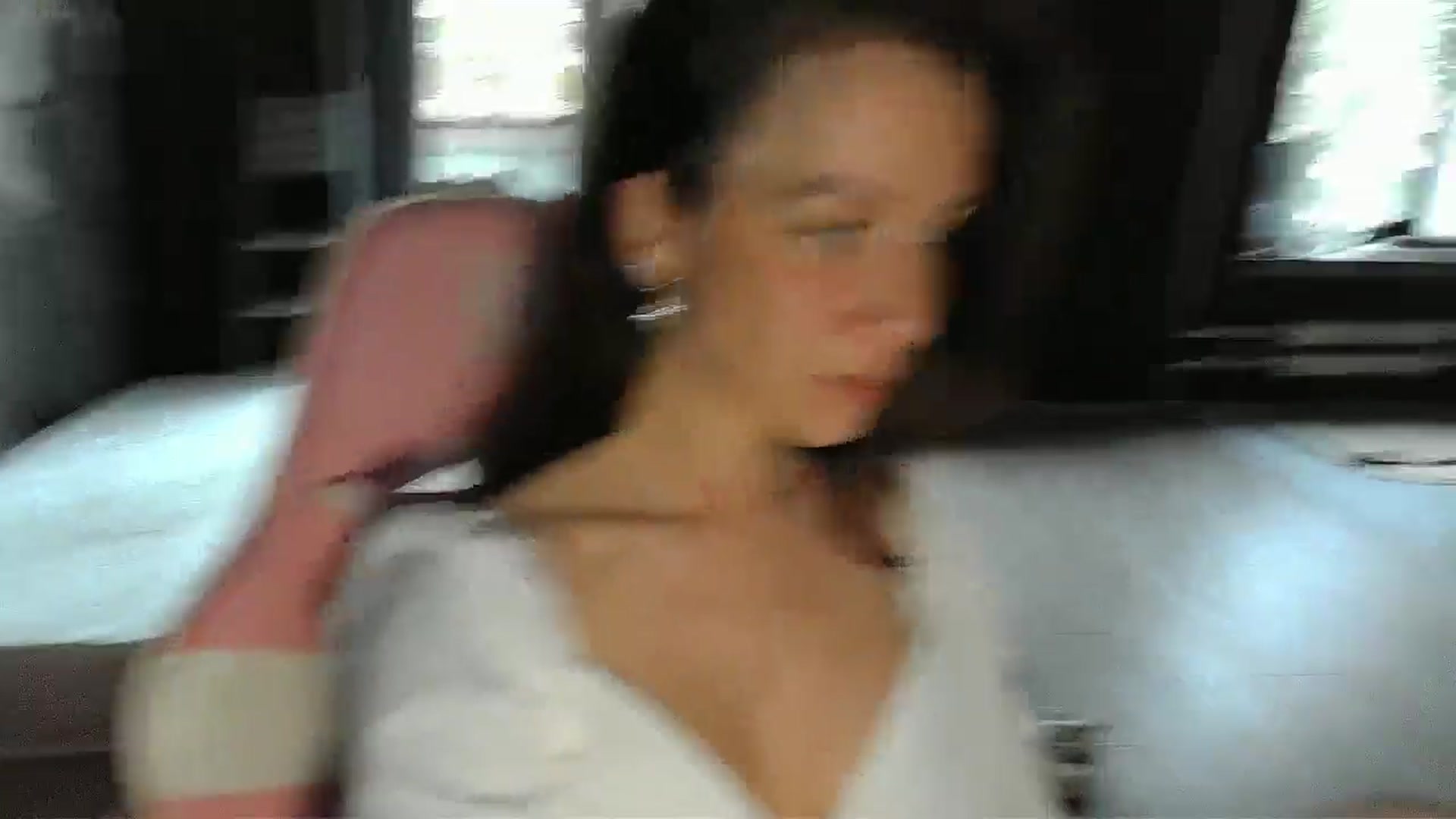Gallery image thumbnail from Qi_ra's myfreecams stream on, 04/16/2026, 04:40 image 3 of 20