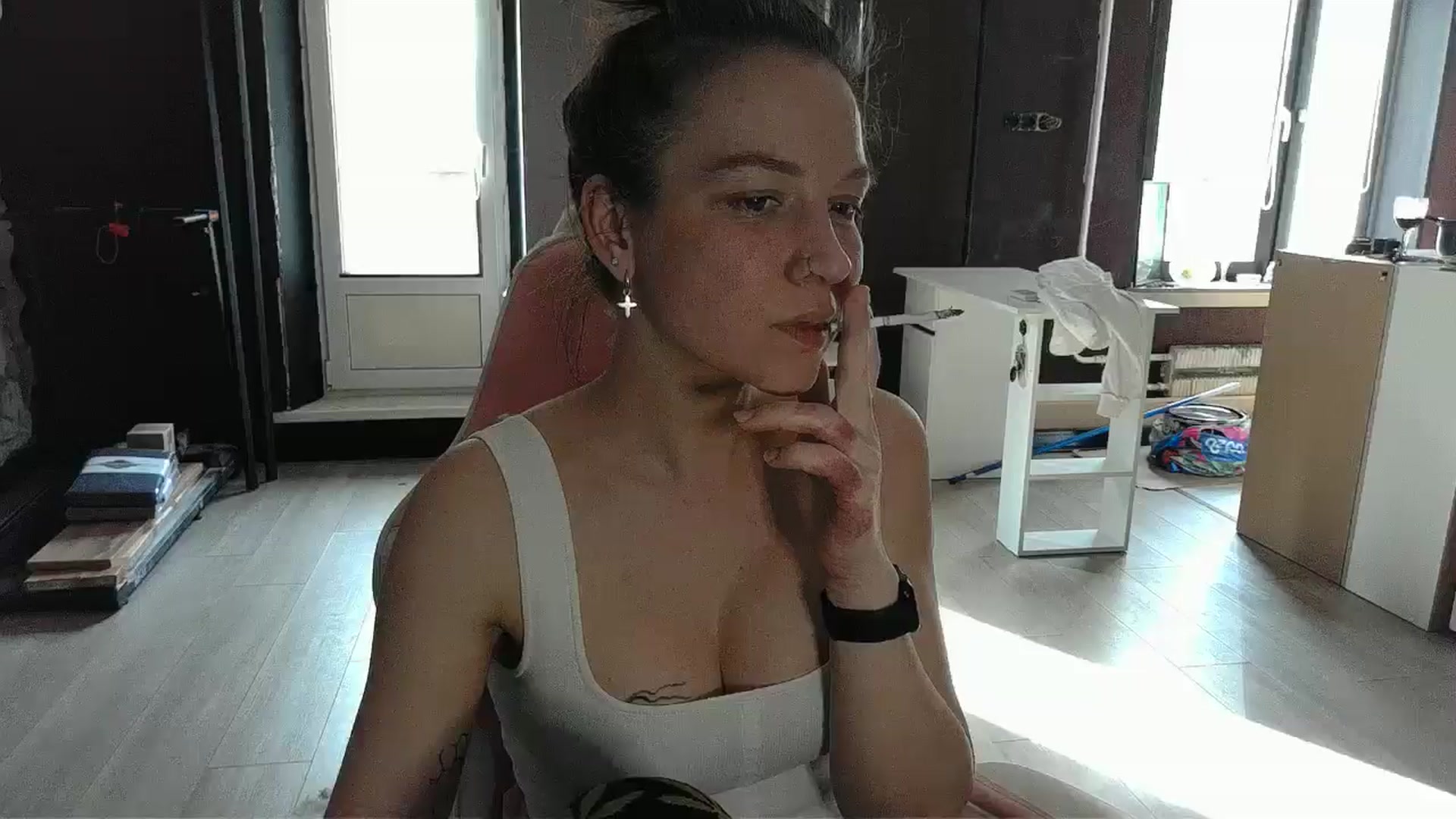 Gallery image thumbnail from Qi_ra's myfreecams stream on, 04/25/2026, 13:40 image 16 of 20