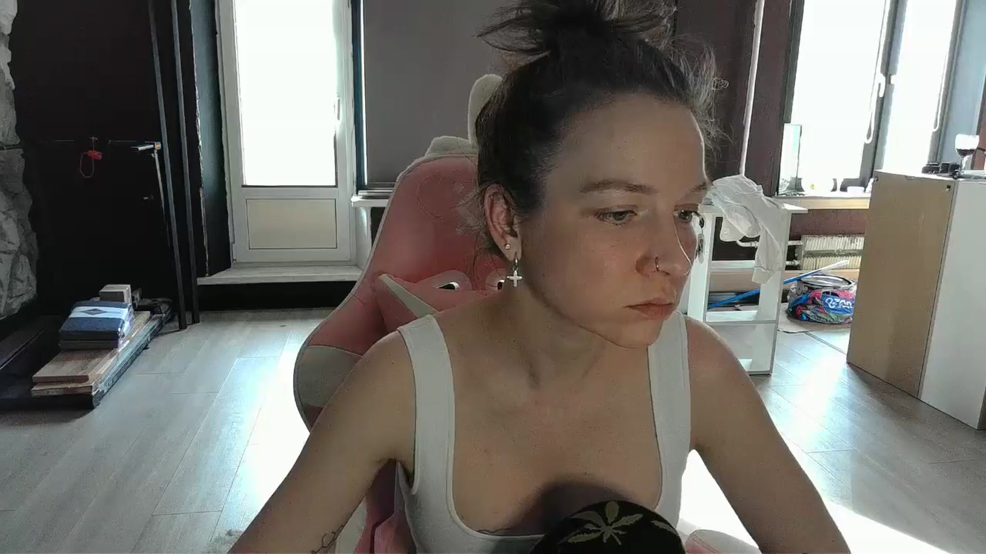 Gallery image thumbnail from Qi_ra's myfreecams stream on, 04/25/2026, 13:40 image 20 of 20
