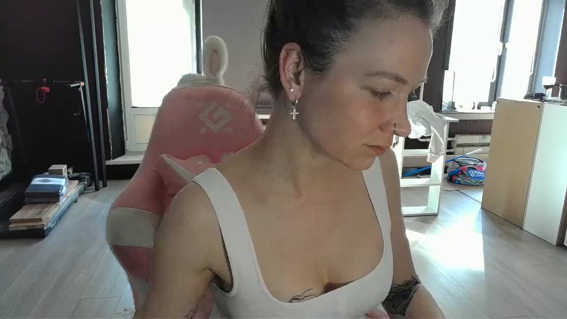 Gallery image thumbnail from Qi_ra's myfreecams stream on, 04/25/2026, 13:40 image 5 of 20