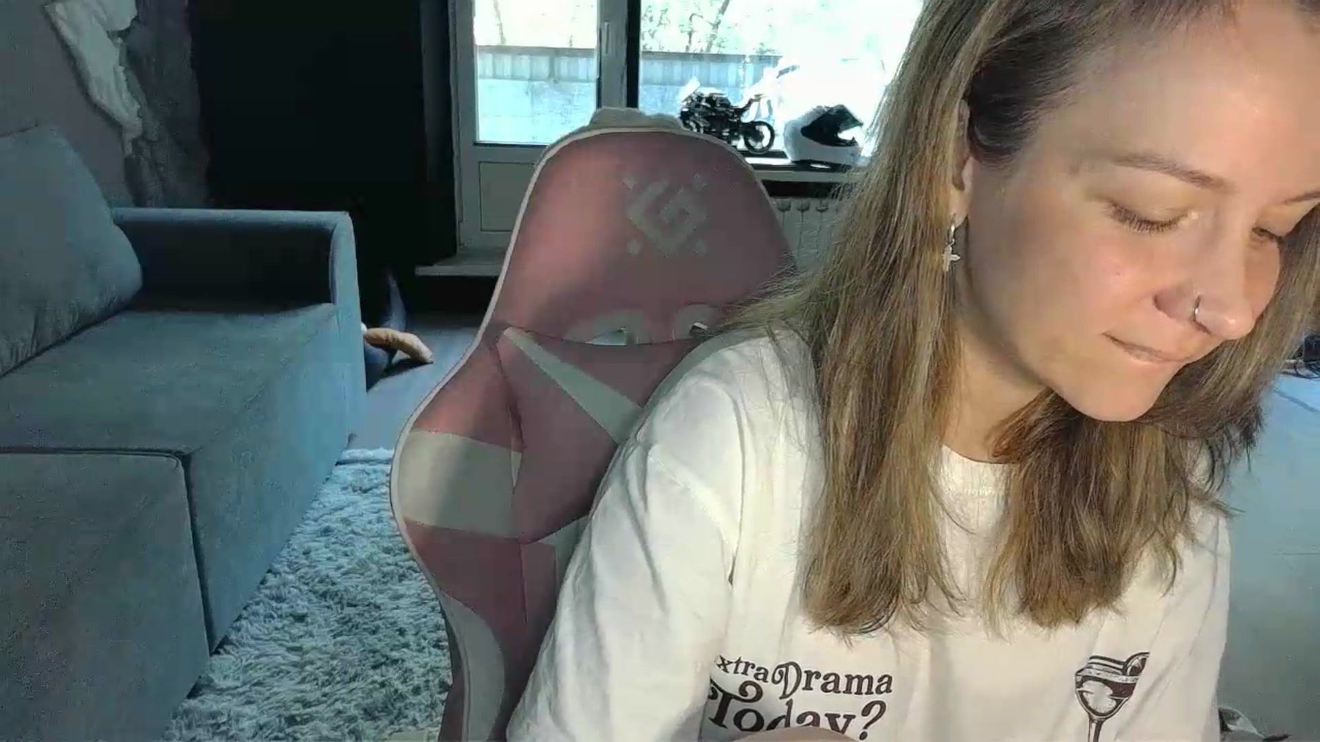 Gallery image thumbnail from Qi_ra's myfreecams stream on, 05/14/2026, 06:23 image 10 of 20