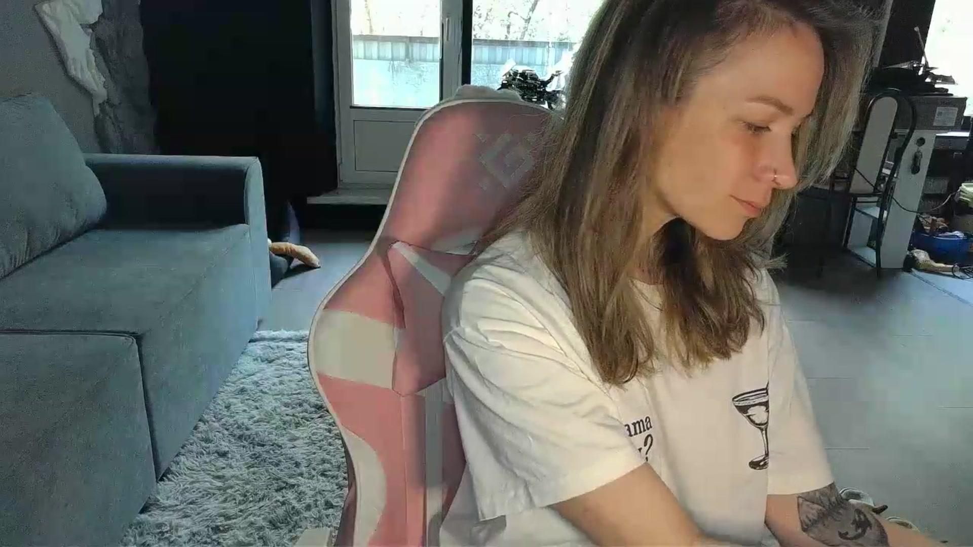 Gallery image thumbnail from Qi_ra's myfreecams stream on, 05/14/2026, 06:23 image 13 of 20