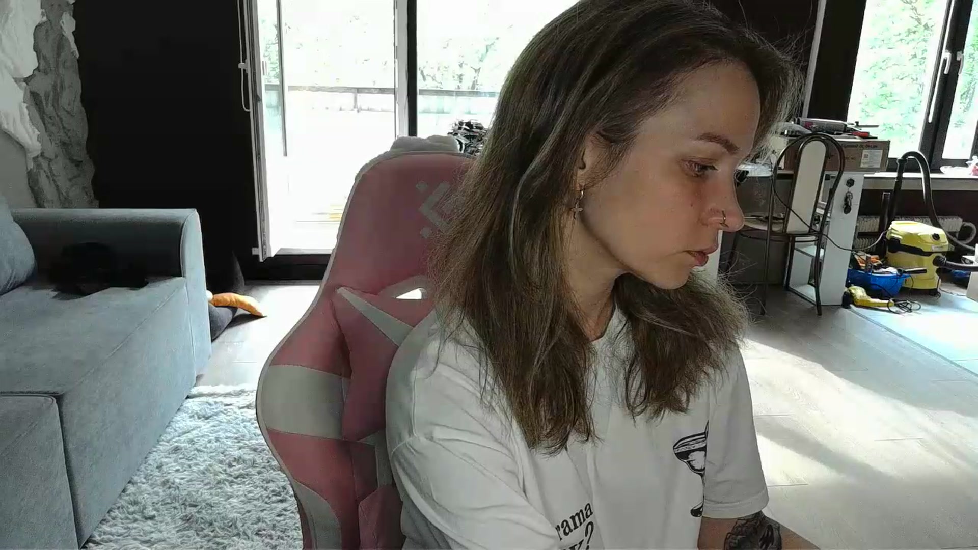 Gallery image thumbnail from Qi_ra's myfreecams stream on, 05/14/2026, 13:53 image 6 of 20
