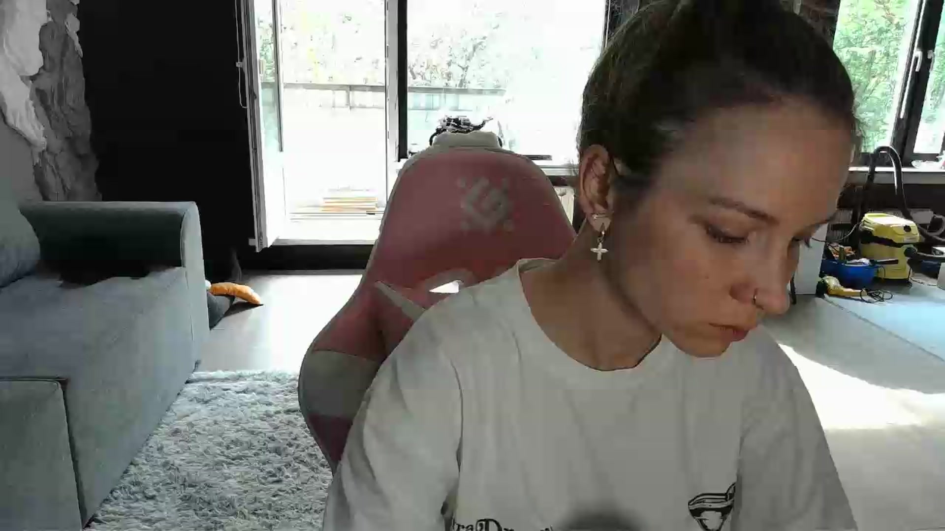 Gallery image thumbnail from Qi_ra's myfreecams stream on, 05/14/2026, 13:53 image 1 of 20