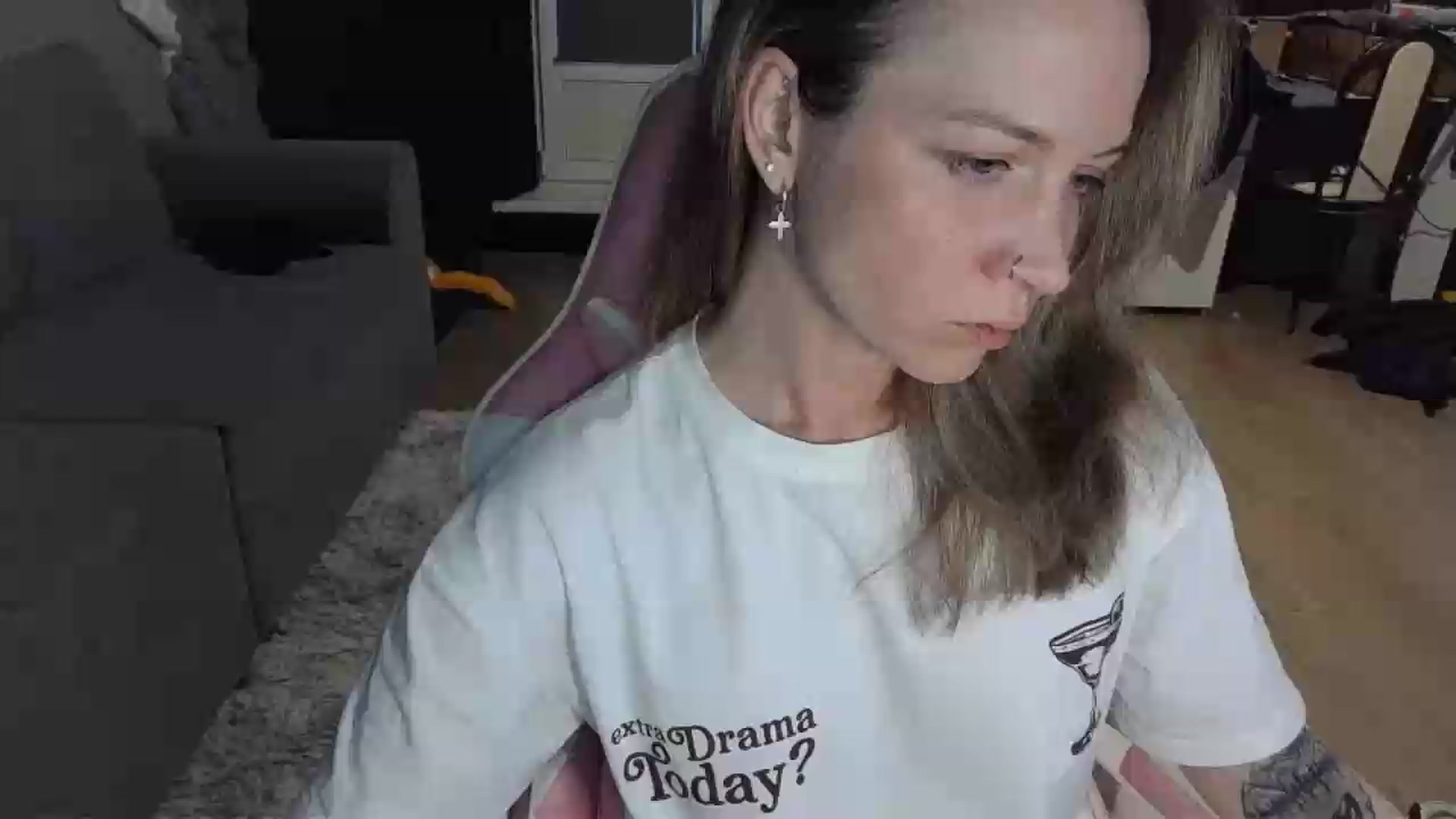Gallery image thumbnail from Qi_ra's myfreecams stream on, 05/14/2026, 17:01 image 19 of 20