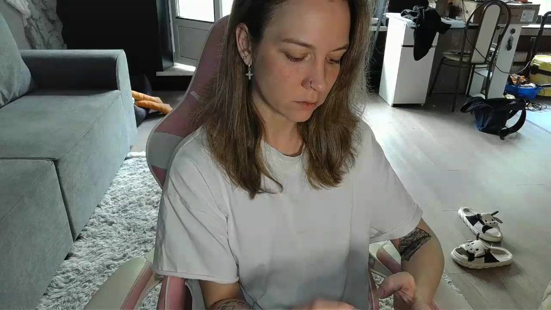 Gallery image thumbnail from Qi_ra's myfreecams stream on, 05/15/2026, 07:01 image 16 of 20