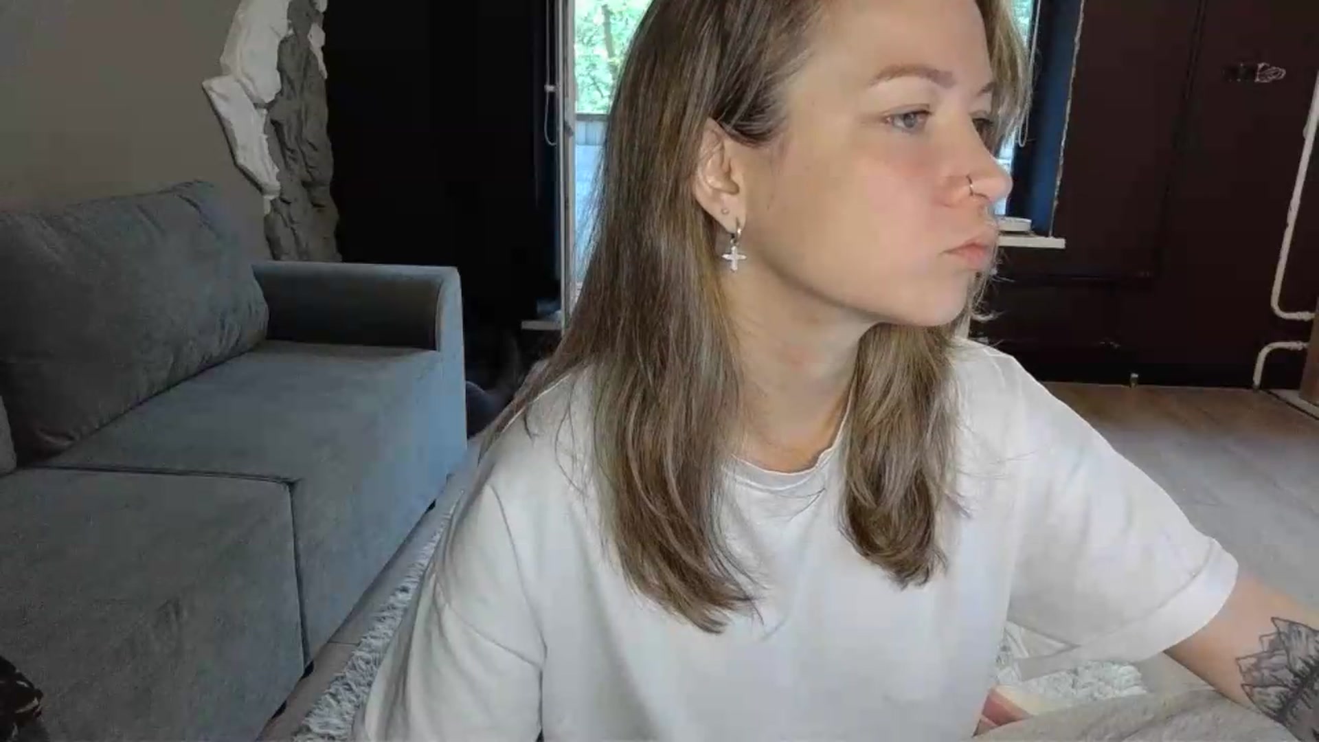 Gallery image thumbnail from Qi_ra's myfreecams stream on, 05/19/2026, 05:19 image 8 of 20