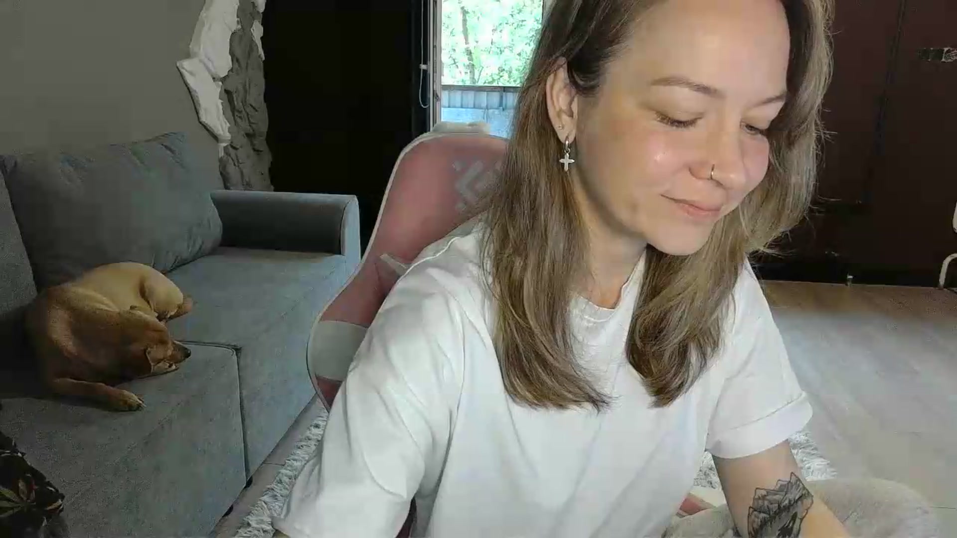 Gallery image thumbnail from Qi_ra's myfreecams stream on, 05/19/2026, 05:19 image 20 of 20