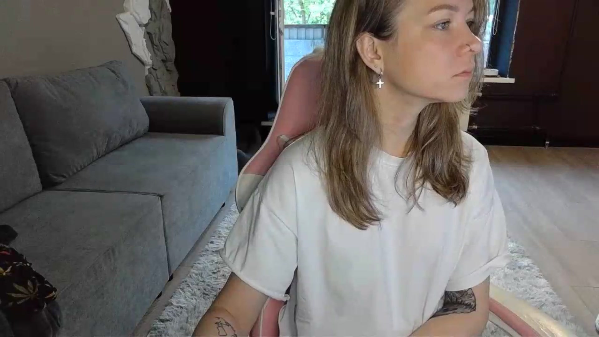 Gallery image thumbnail from Qi_ra's myfreecams stream on, 05/19/2026, 05:19 image 3 of 20