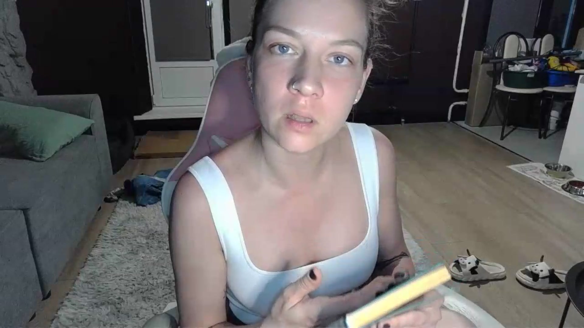 Gallery image thumbnail from Qi_ra's myfreecams stream on, 05/20/2026, 18:55 image 3 of 20