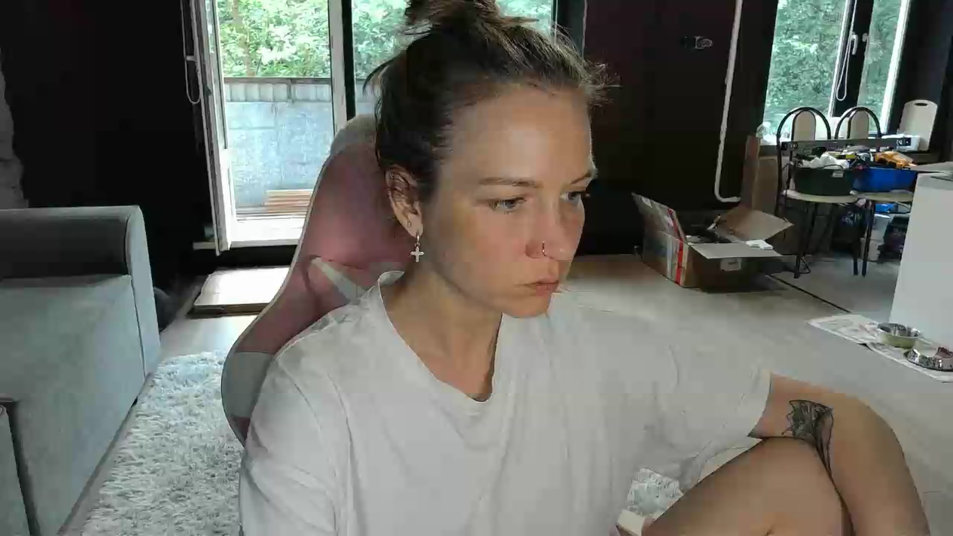 Gallery image thumbnail from Qi_ra's myfreecams stream on, 05/21/2026, 16:32 image 6 of 20