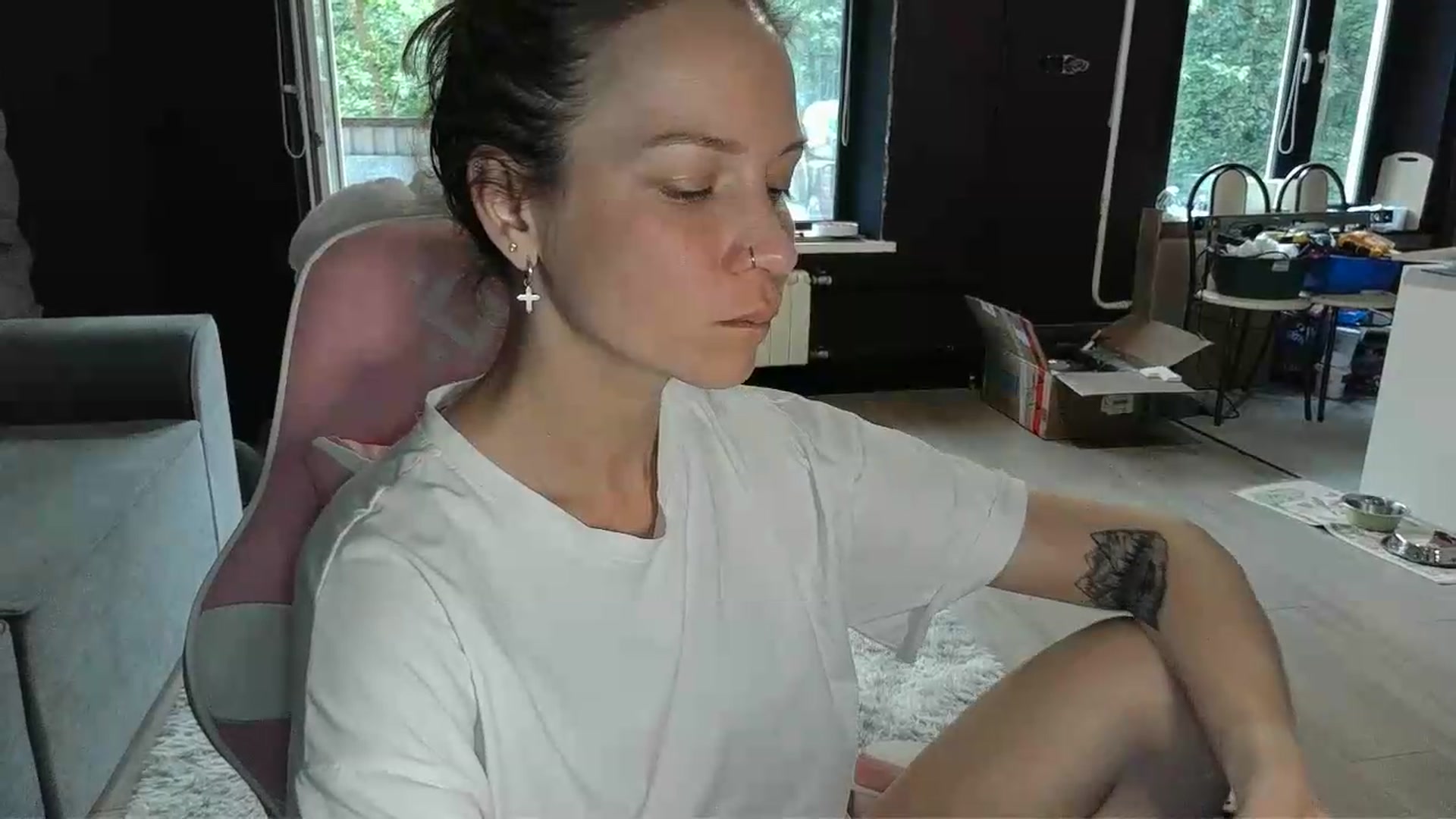 Gallery image thumbnail from Qi_ra's myfreecams stream on, 05/21/2026, 16:32 image 15 of 20
