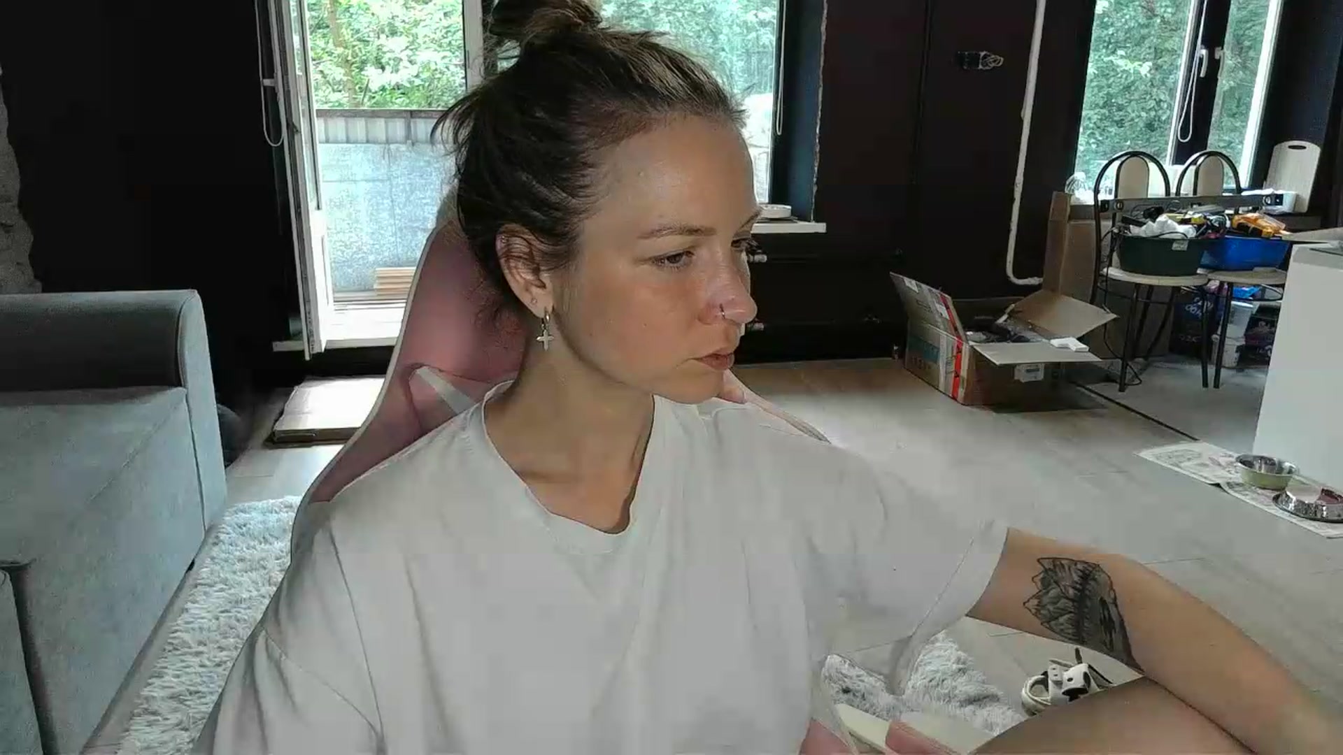 Gallery image thumbnail from Qi_ra's myfreecams stream on, 05/21/2026, 16:32 image 4 of 20