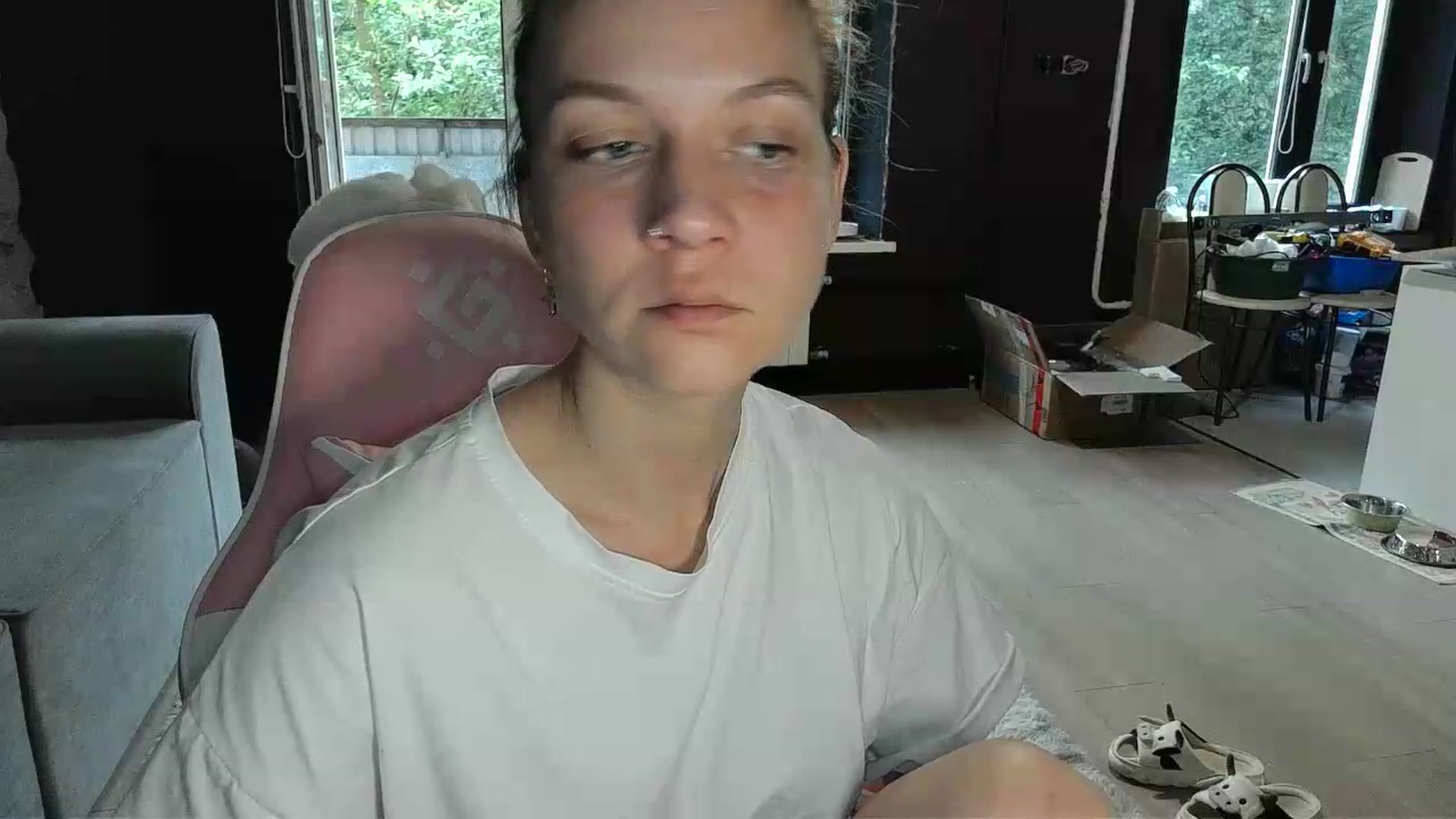 Gallery image thumbnail from Qi_ra's myfreecams stream on, 05/21/2026, 16:32 image 17 of 20