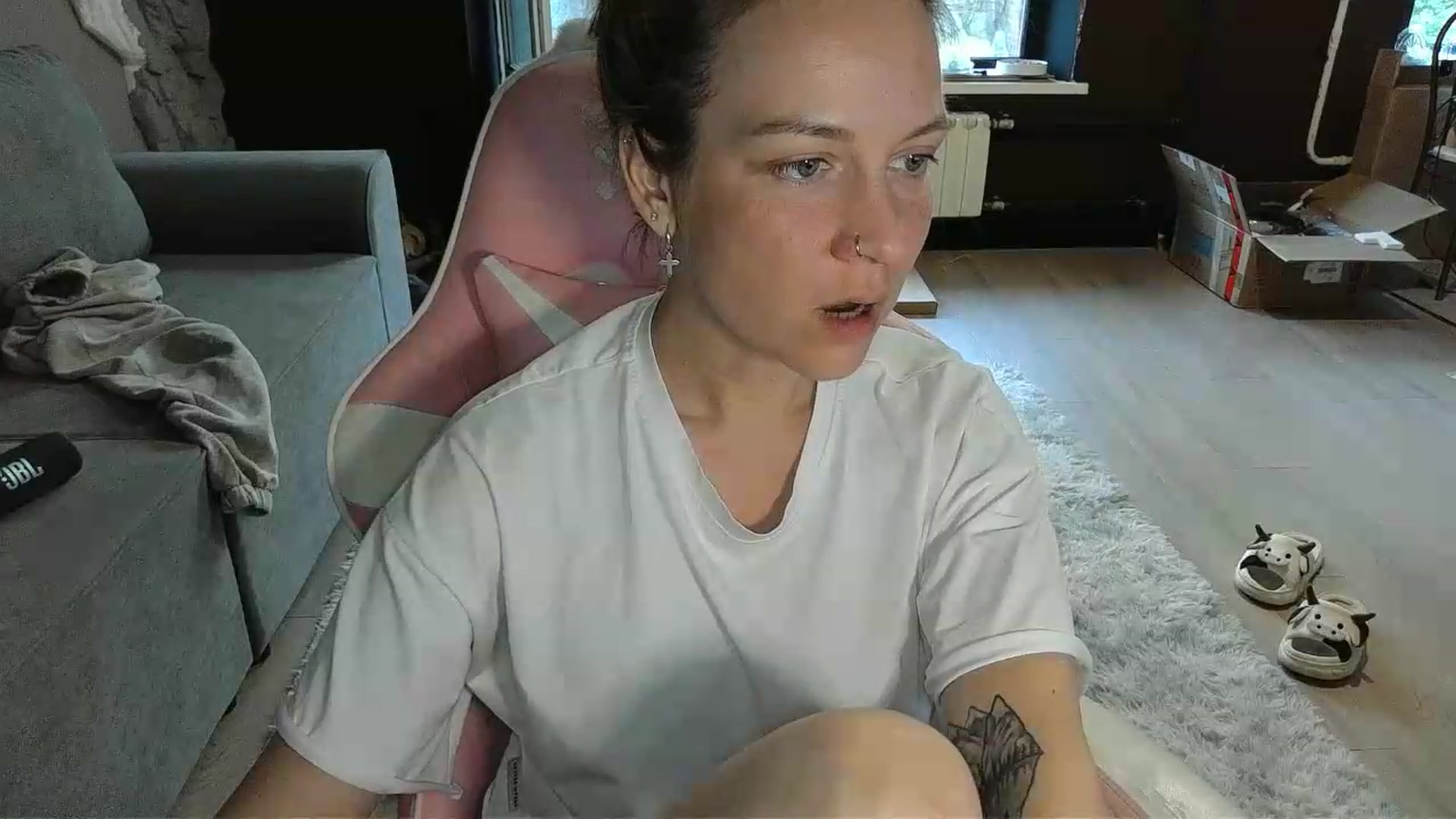 Gallery image thumbnail from Qi_ra's myfreecams stream on, 05/22/2026, 07:16 image 5 of 20
