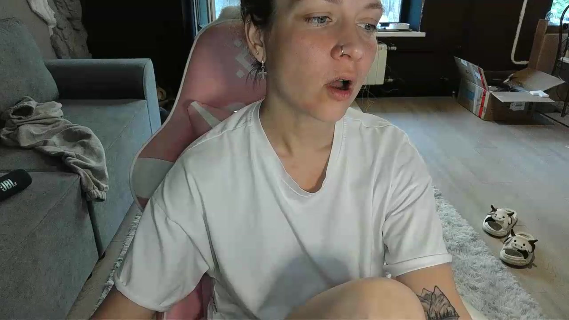 Gallery image thumbnail from Qi_ra's myfreecams stream on, 05/22/2026, 07:16 image 8 of 20