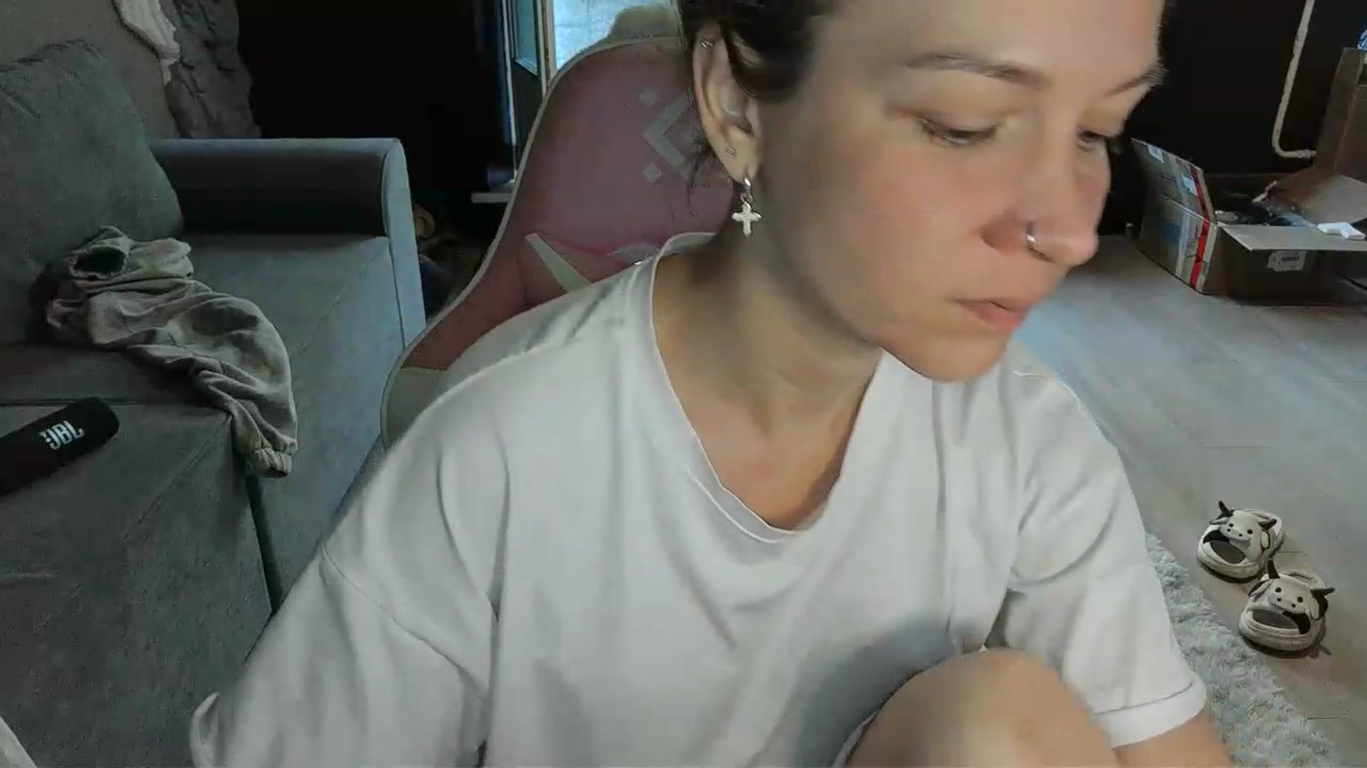Gallery image thumbnail from Qi_ra's myfreecams stream on, 05/22/2026, 07:16 image 17 of 20